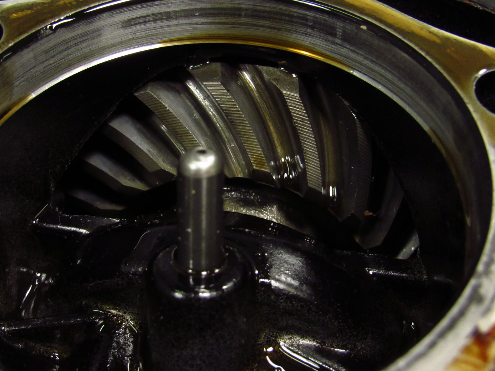 Complete Cross Shaft 85-86 VF700C Magna 700 VF700 Output Bevel Gear & Housing - Fresh Stock Dated February 2026