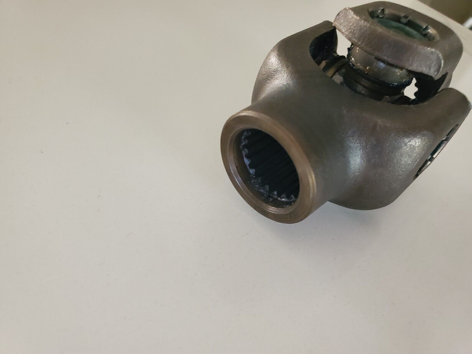 Driveshaft U Joint Universal Joint for Honda VT750 Shadow Aero 2004 - 2007. Good - Fresh Stock Dated February 2026