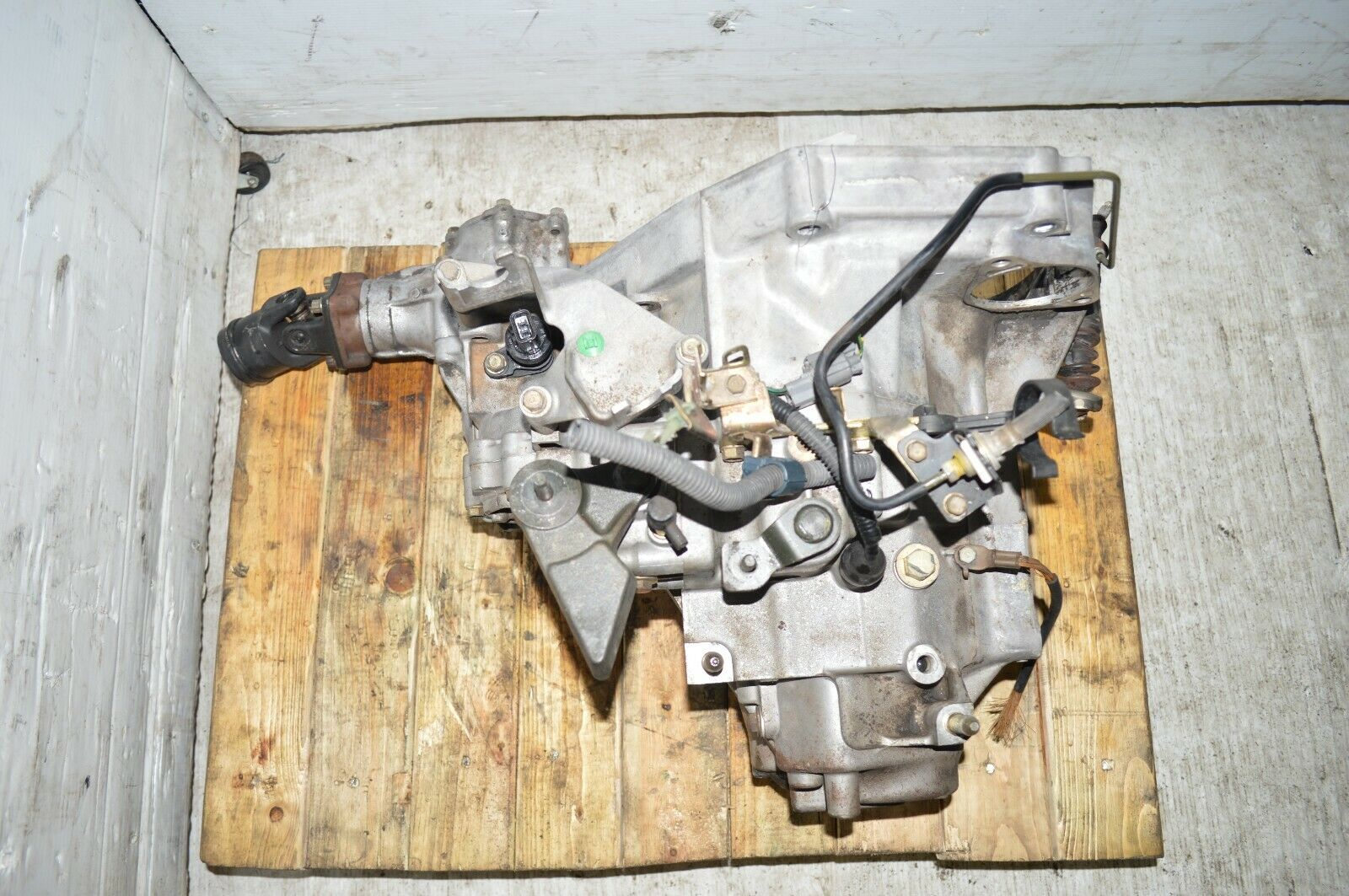 JDM HONDA CRV 97 98 99 2000 2001 B20B 5 SPEED AWD MANUAL TRANSMISSION M/T TRANS - Fresh Stock Dated December 2025