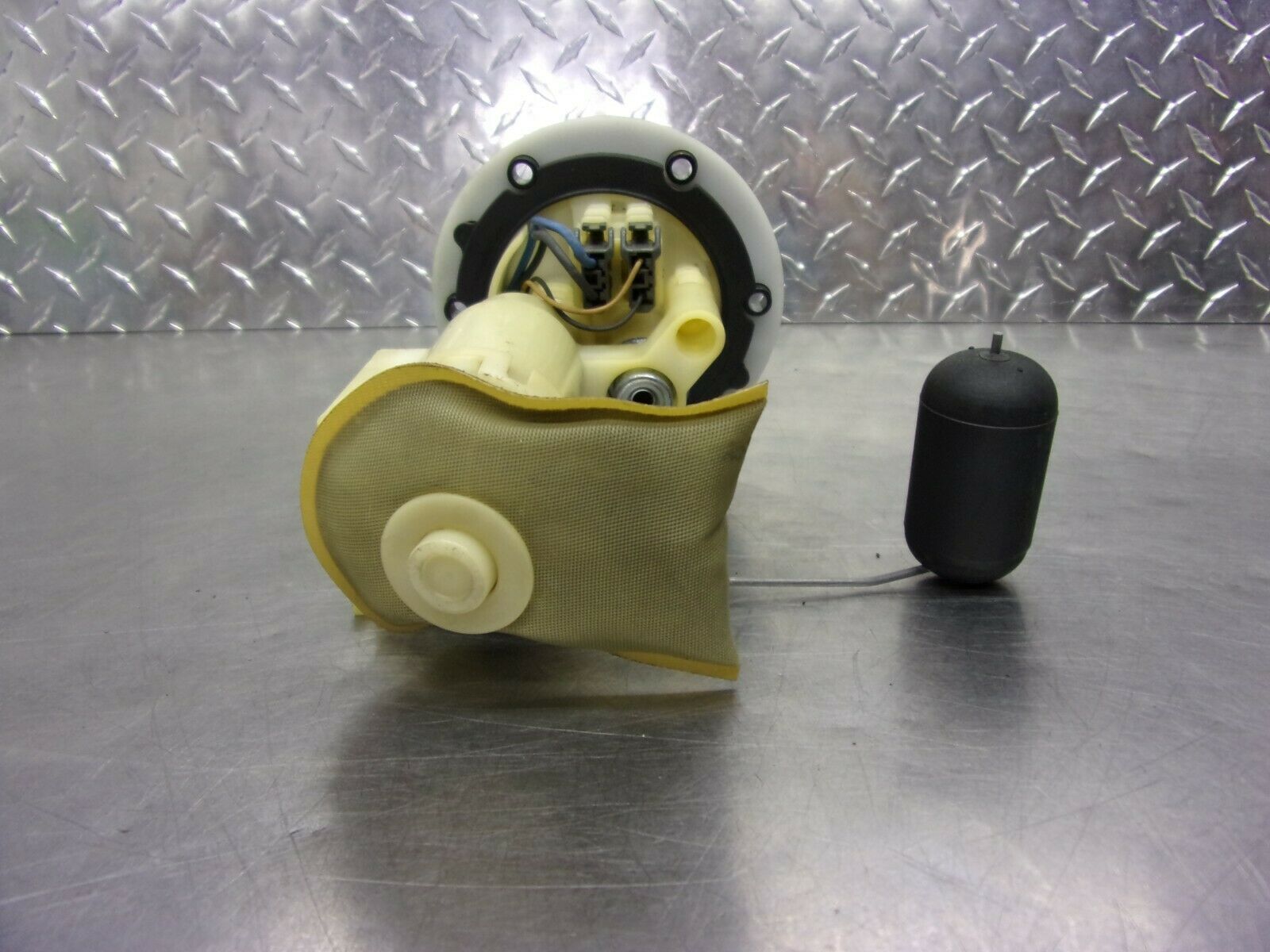 611 A  YAMAHA XF 50  XF50 C3  2007 OEM  FUEL PUMP - Fresh Stock Dated February 2026