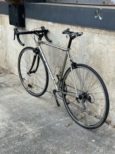 Jamis Quest Road Bike - Chrome Reynolds Steel - Shimano 105 Mavic -Fully Rebuilt - Fresh Stock Dated December 2025