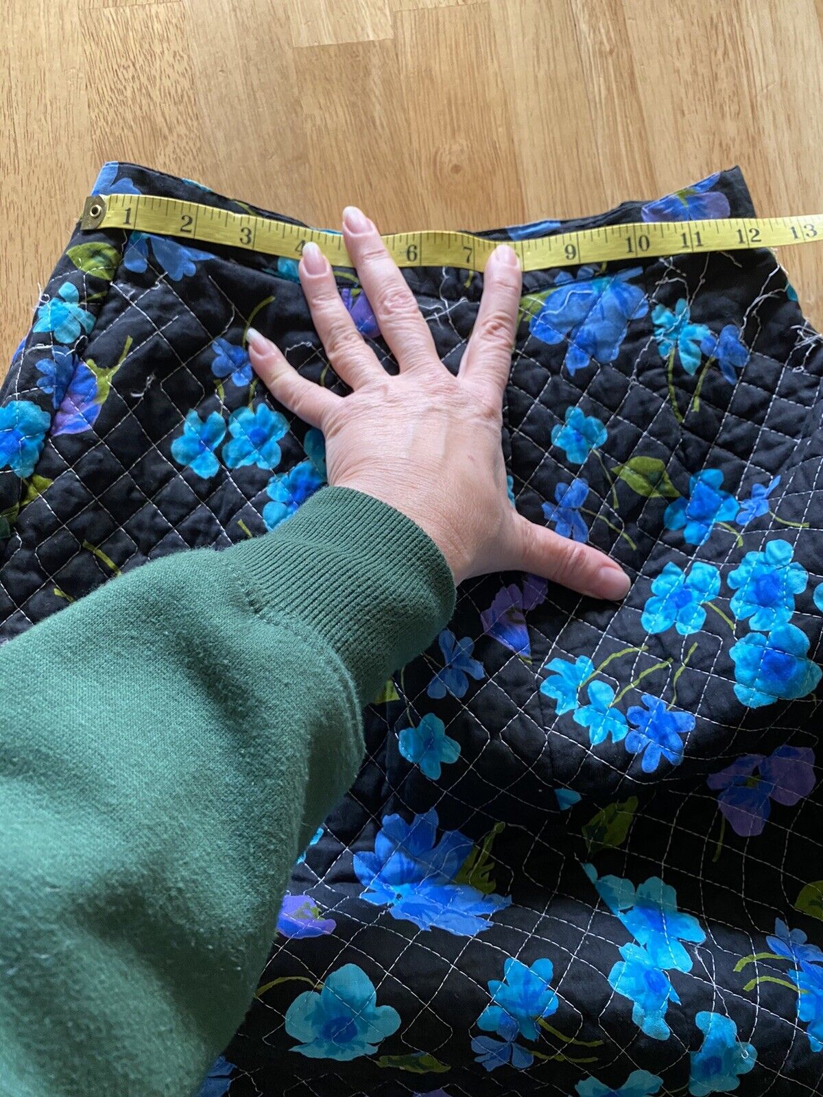 VTG 70’s Dark Floral Quilted Blanket High Waist Aline Maxi Skirt XS - Fresh Stock Dated March 2026