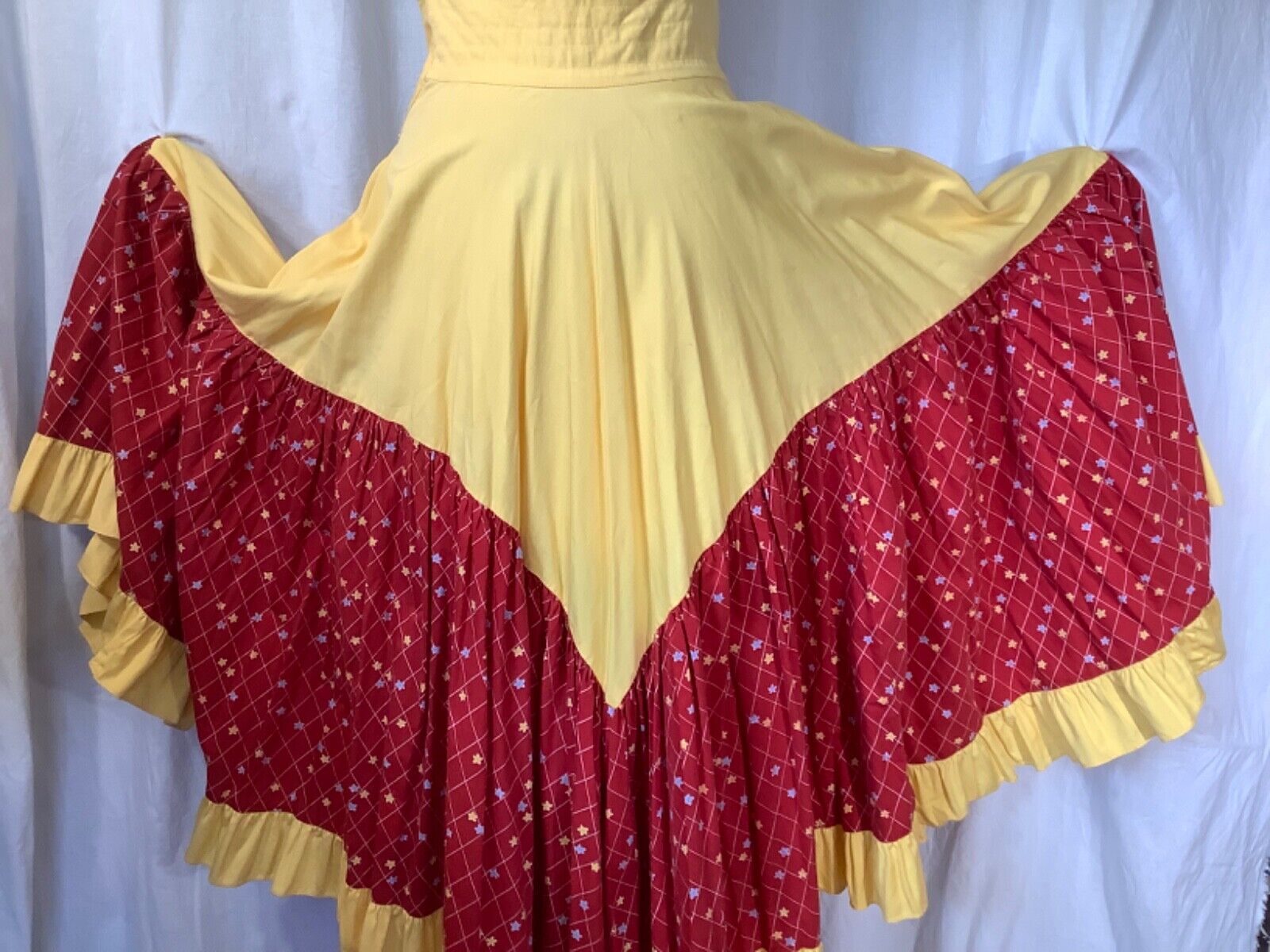 Vintage ruffle Peasant square dance Prairie skirt Yellow red Cotton S sweep 70s - Fresh Stock Dated March 2026