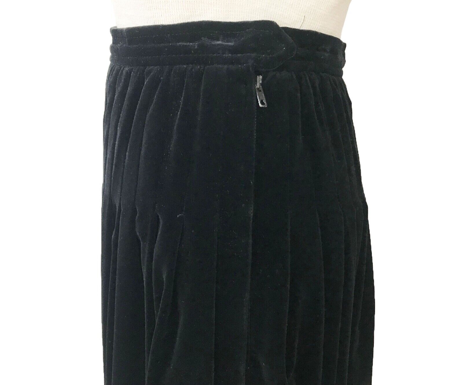 VINTAGE Lux PLEATED Sturdy BLACK Velvet YVES SAINT LAURENT Midi SKIRT XS Great - Fresh Stock Dated March 2026