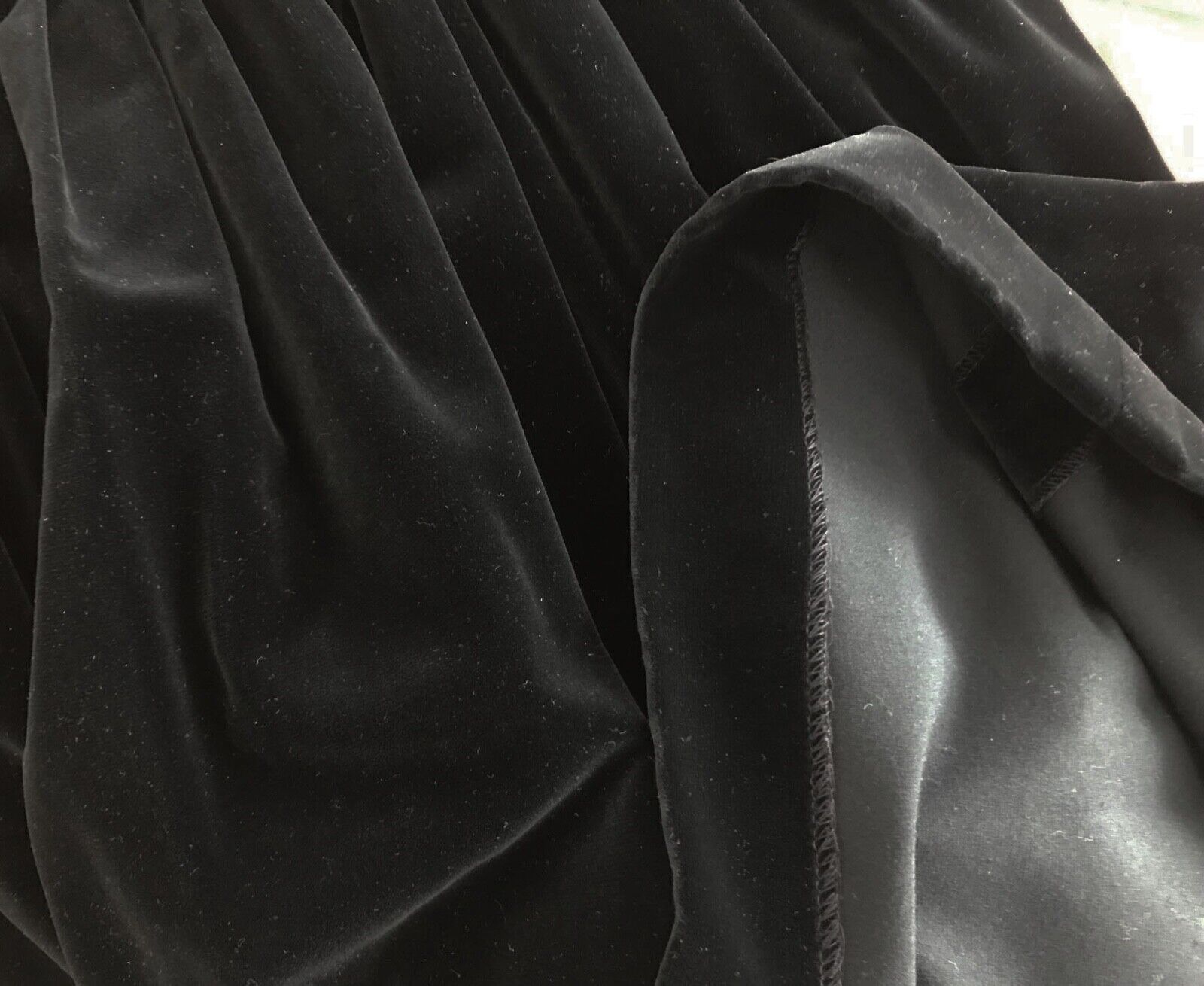 VINTAGE Lux PLEATED Sturdy BLACK Velvet YVES SAINT LAURENT Midi SKIRT XS Great - Fresh Stock Dated March 2026