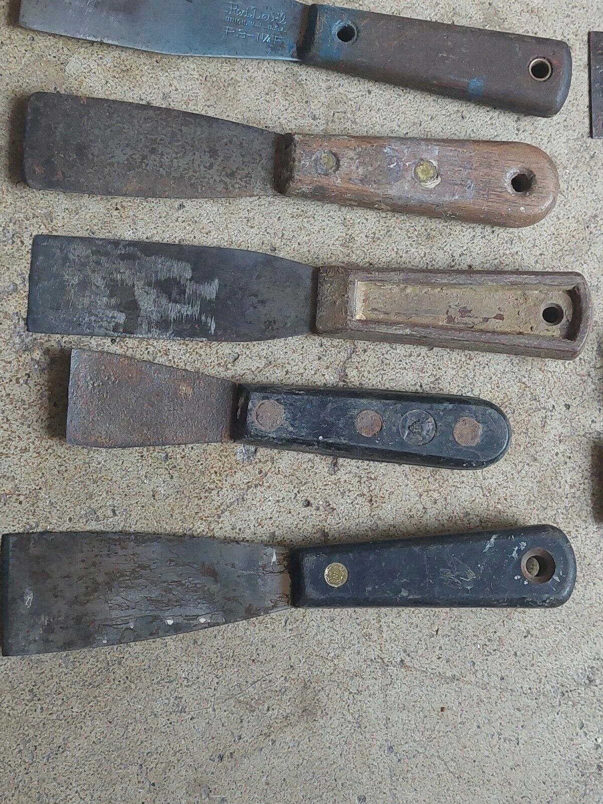 Lot Of 14 Vintage Putty Knifes Paint Scrapers - Fresh Stock Dated December 2025