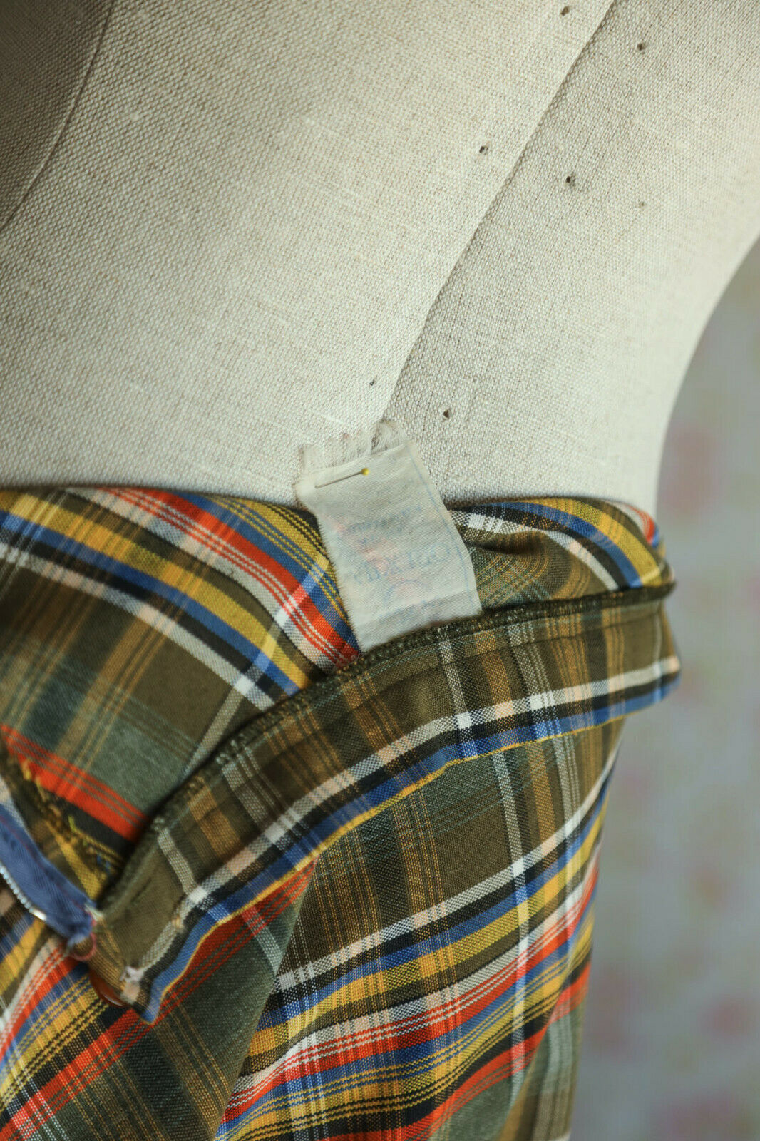 Vintage Soviet plaid skirt / Medium - Fresh Stock Dated February 2026