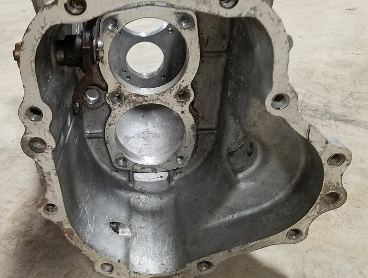 M5R2 RKE Transmission Housing Case 1989 90 91 92 93 94 1995 Thunderbird SC - Fresh Stock Dated February 2026