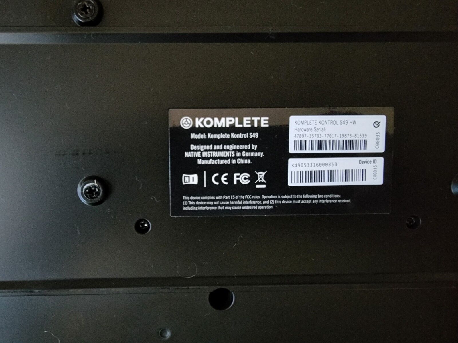 NATIVE INSTRUMENTS KOMPLETE KONTROL S49 MK1 KEYBOARD + Komplete Select Software - Fresh Stock Dated February 2026