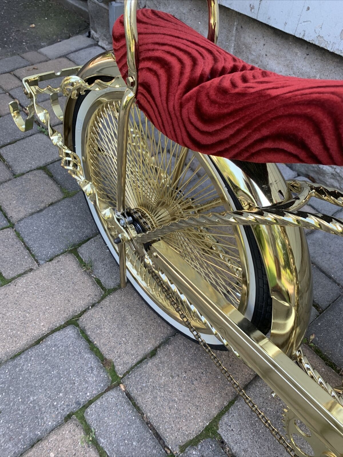 Lowrider gold twisted frame used nice shape - Fresh Stock Dated February 2026