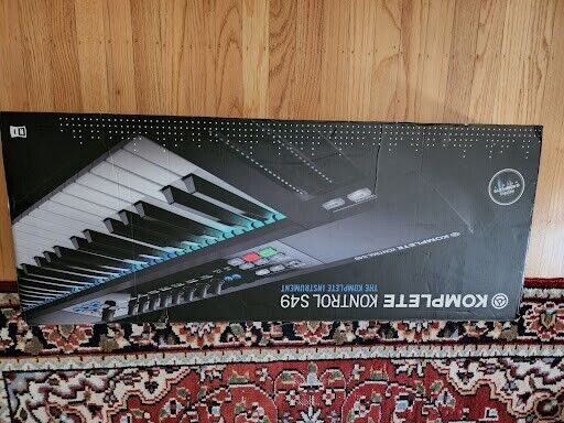 NATIVE INSTRUMENTS KOMPLETE KONTROL S49 MK1 KEYBOARD + Komplete Select Software - Fresh Stock Dated February 2026