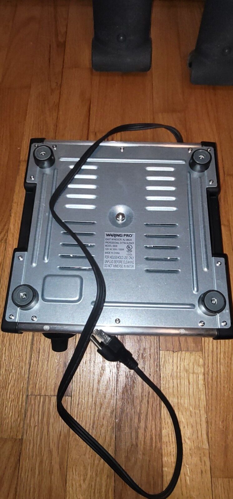 Waring PRO Single Cast Iron Burner, 1300W, 120V 🔥 - Fresh Stock Dated February 2026