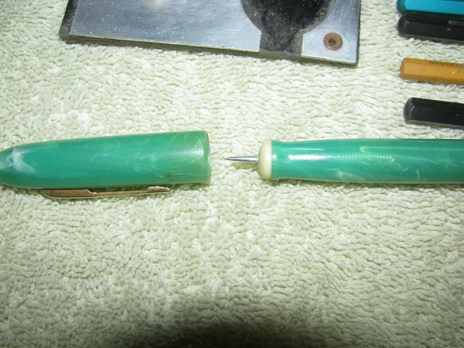 MISC TOOLS WATCH OILERS CUPS HOLDER  WATCHMAKER EXT. BERGEON VIGOR - Fresh Stock Dated December 2025