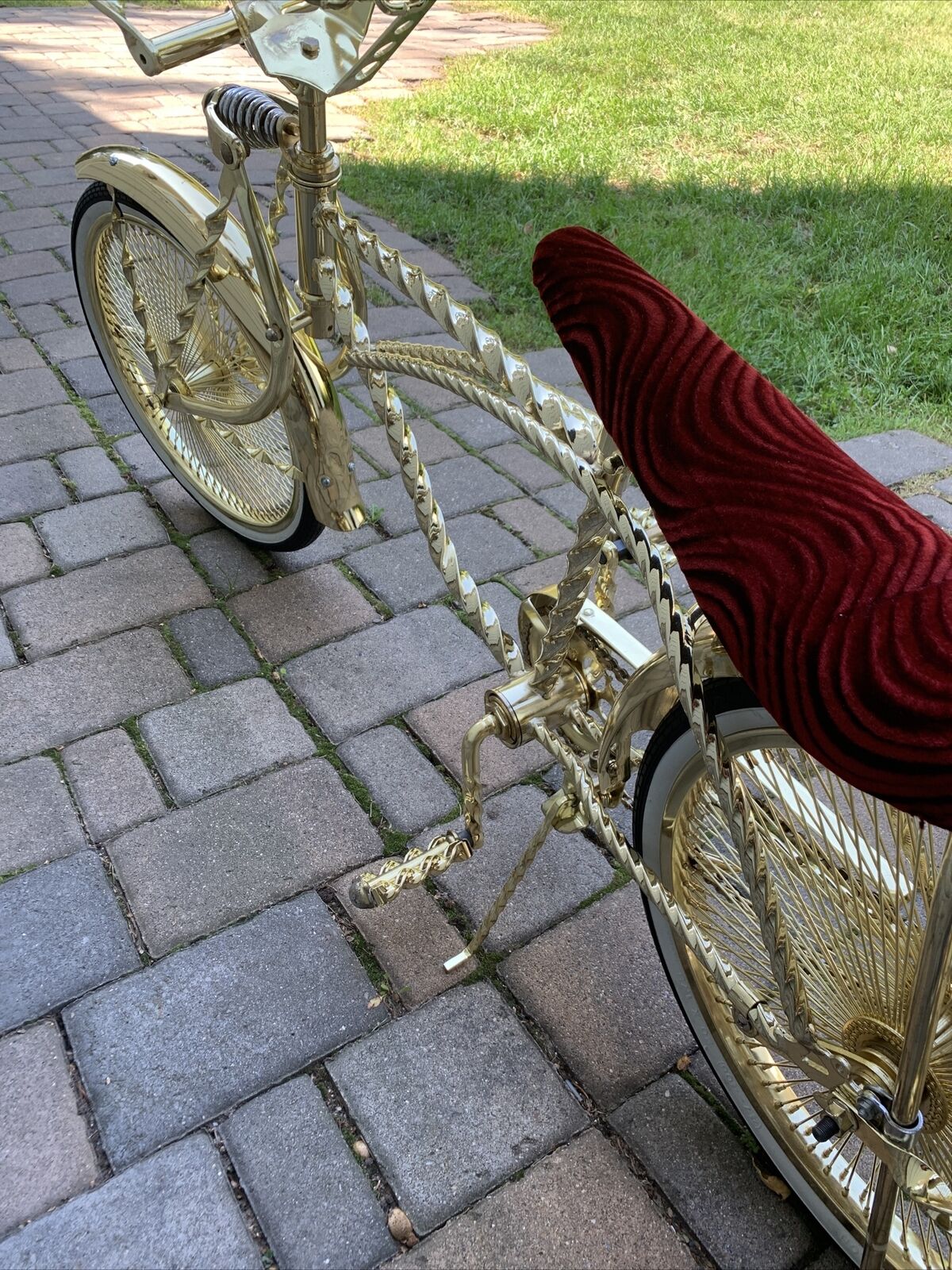 Lowrider gold twisted frame used nice shape - Fresh Stock Dated February 2026