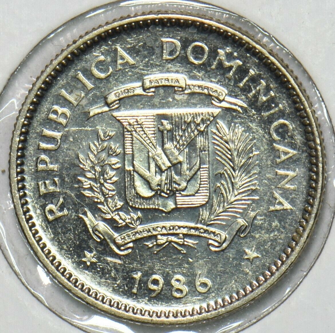 Dominican Republic 1986 10 Centavos 903808 combine shipping - Fresh Stock Dated December 2025