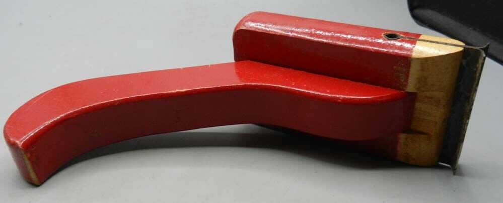 Vintage RED DEVIL No.8 Wooden Paint Scraper Bright Red Paint & Logo - Like Nu - Fresh Stock Dated February 2026