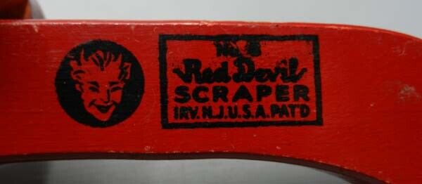 Vintage RED DEVIL No.8 Wooden Paint Scraper Bright Red Paint & Logo - Like Nu - Fresh Stock Dated February 2026