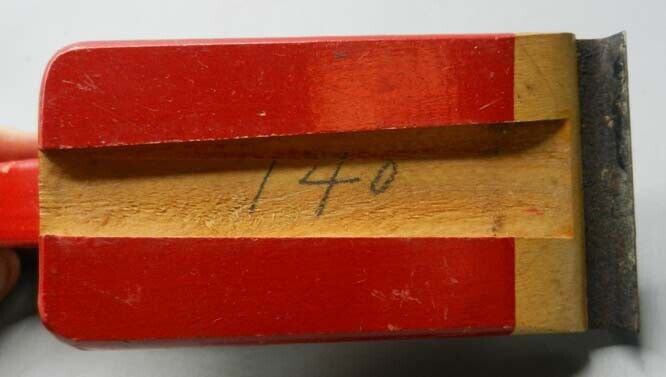 Vintage RED DEVIL No.8 Wooden Paint Scraper Bright Red Paint & Logo - Like Nu - Fresh Stock Dated February 2026