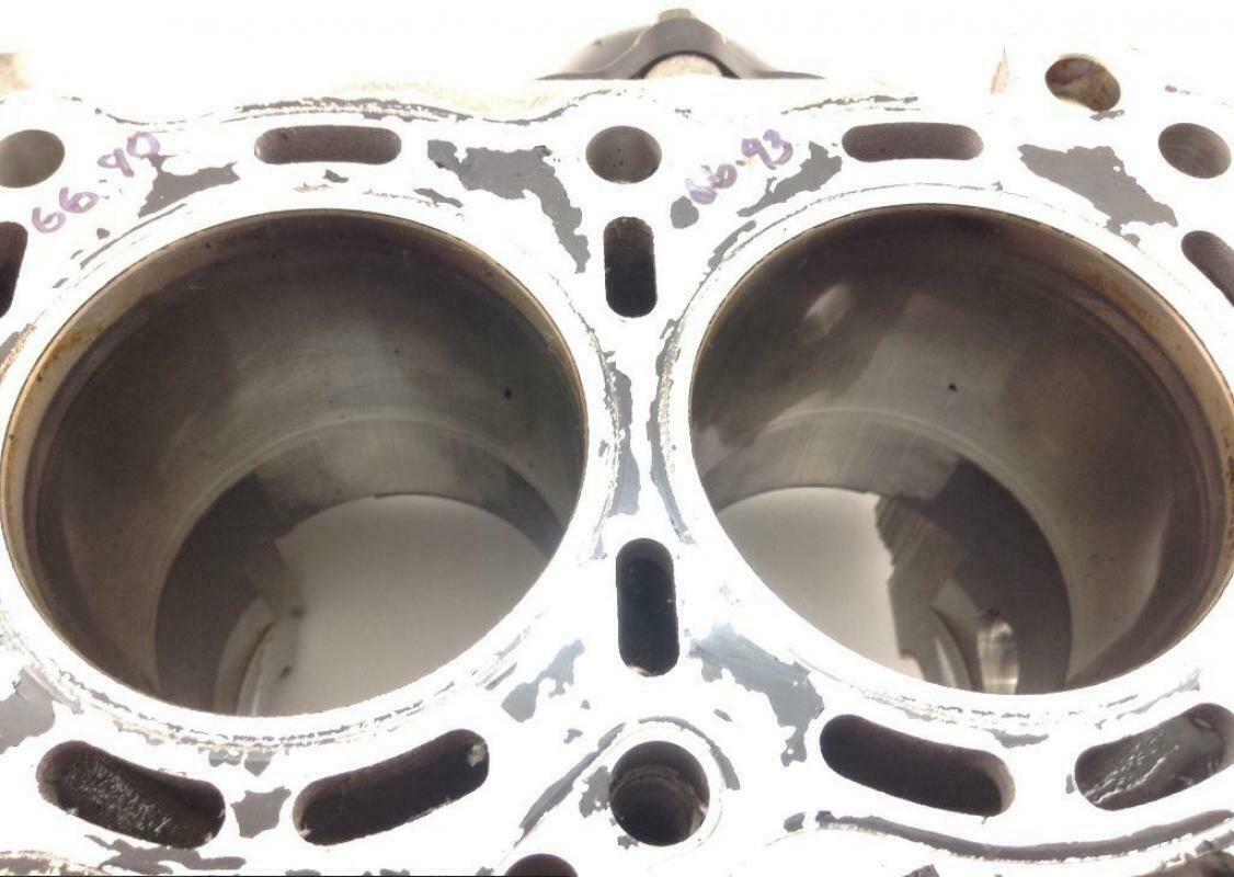 Upper Lower Center Cases Case From 2003 Suzuki GSXR 600 1410A - Fresh Stock Dated February 2026