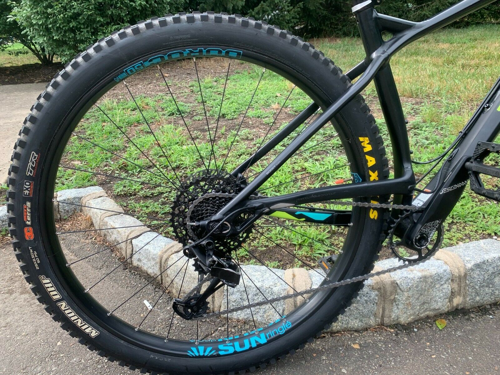 MOUNTAIN BIKE TREK STACHE BLACK Size M/L 18.5