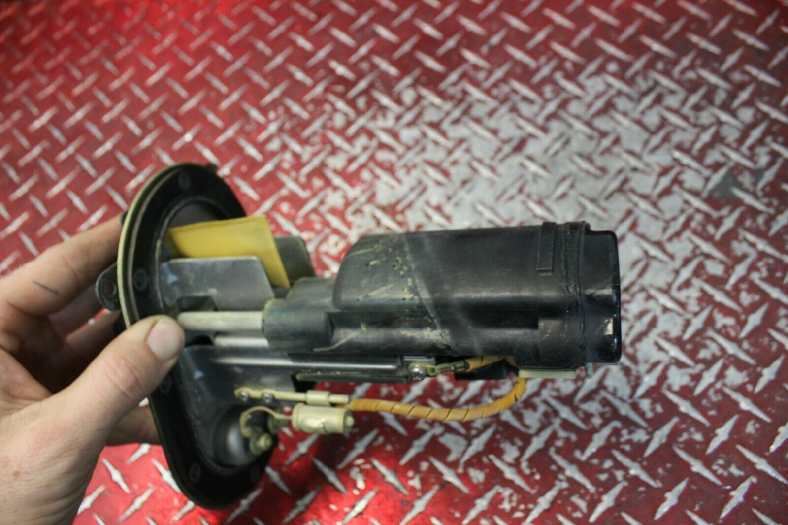 2002 - 2005 KAWASAKI ZX12R ZX12 OEM FUEL PUMP GAS PUMP GUARANTEED ZX1220 - Fresh Stock Dated February 2026