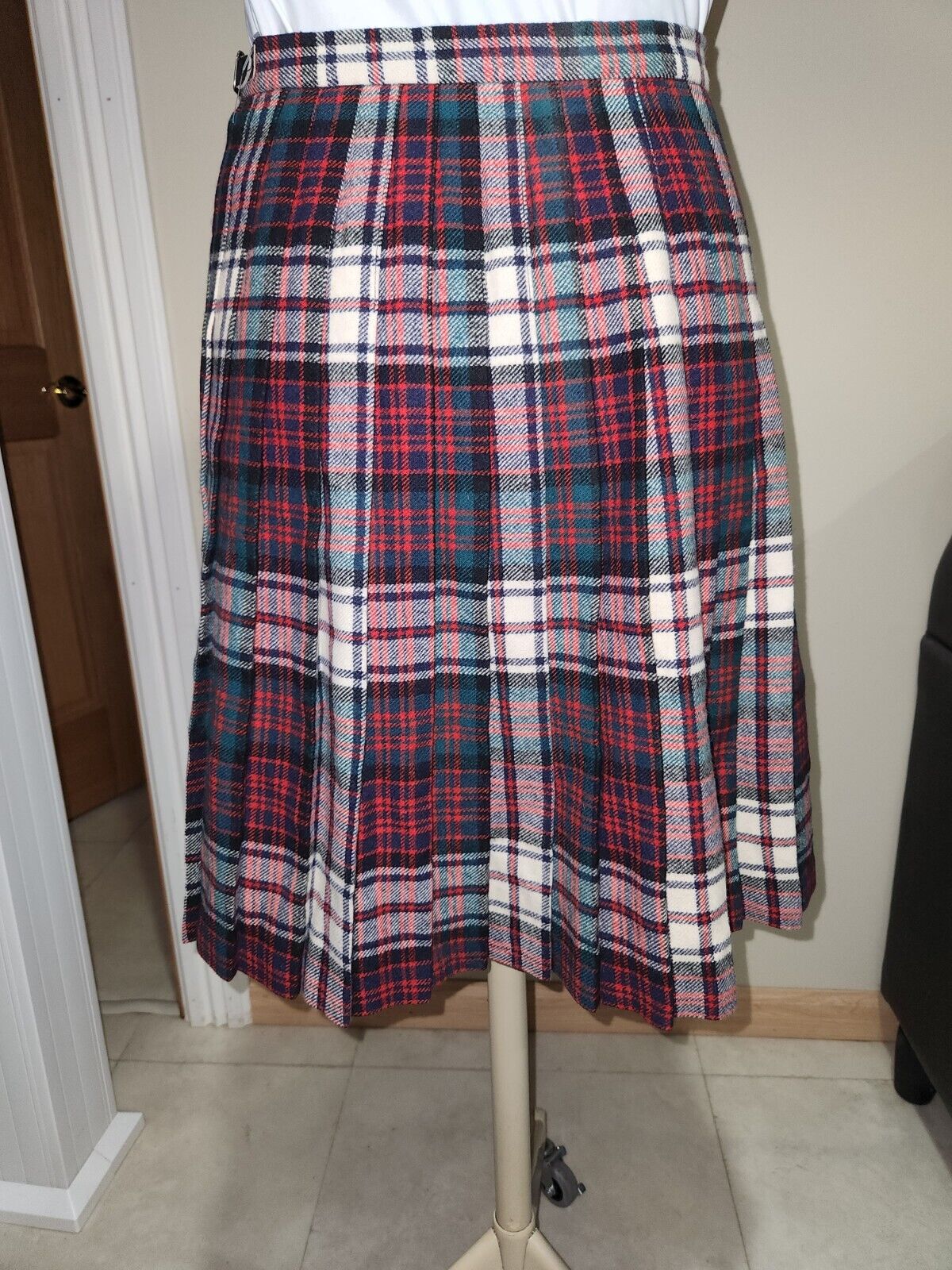 Laird-Portch of Scotland Wool Skirt Kilt Tartan Plaid Waist 26-28