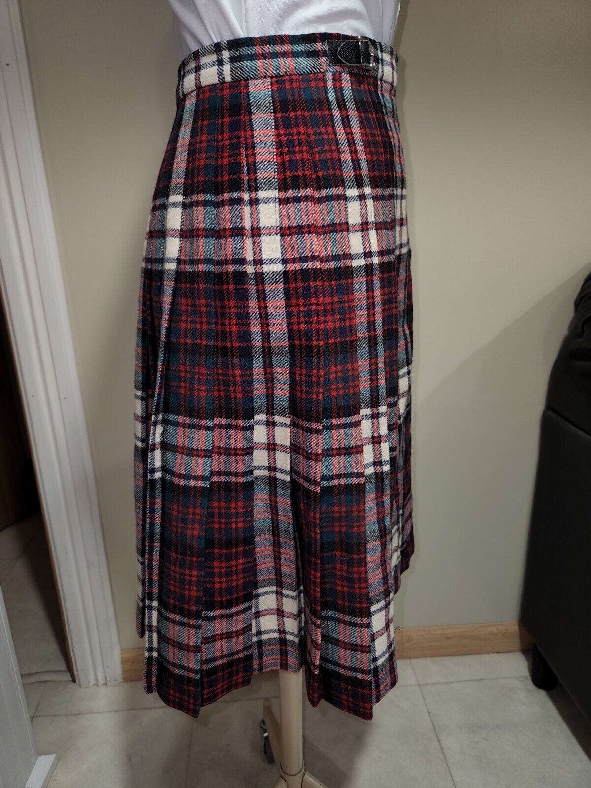 Laird-Portch of Scotland Wool Skirt Kilt Tartan Plaid Waist 26-28