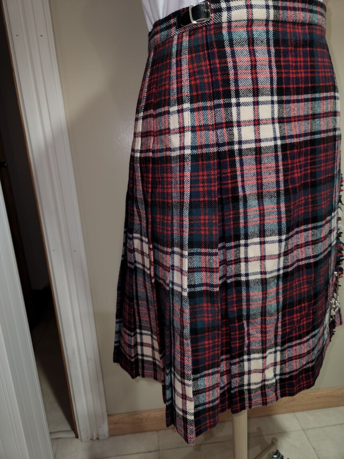 Laird-Portch of Scotland Wool Skirt Kilt Tartan Plaid Waist 26-28