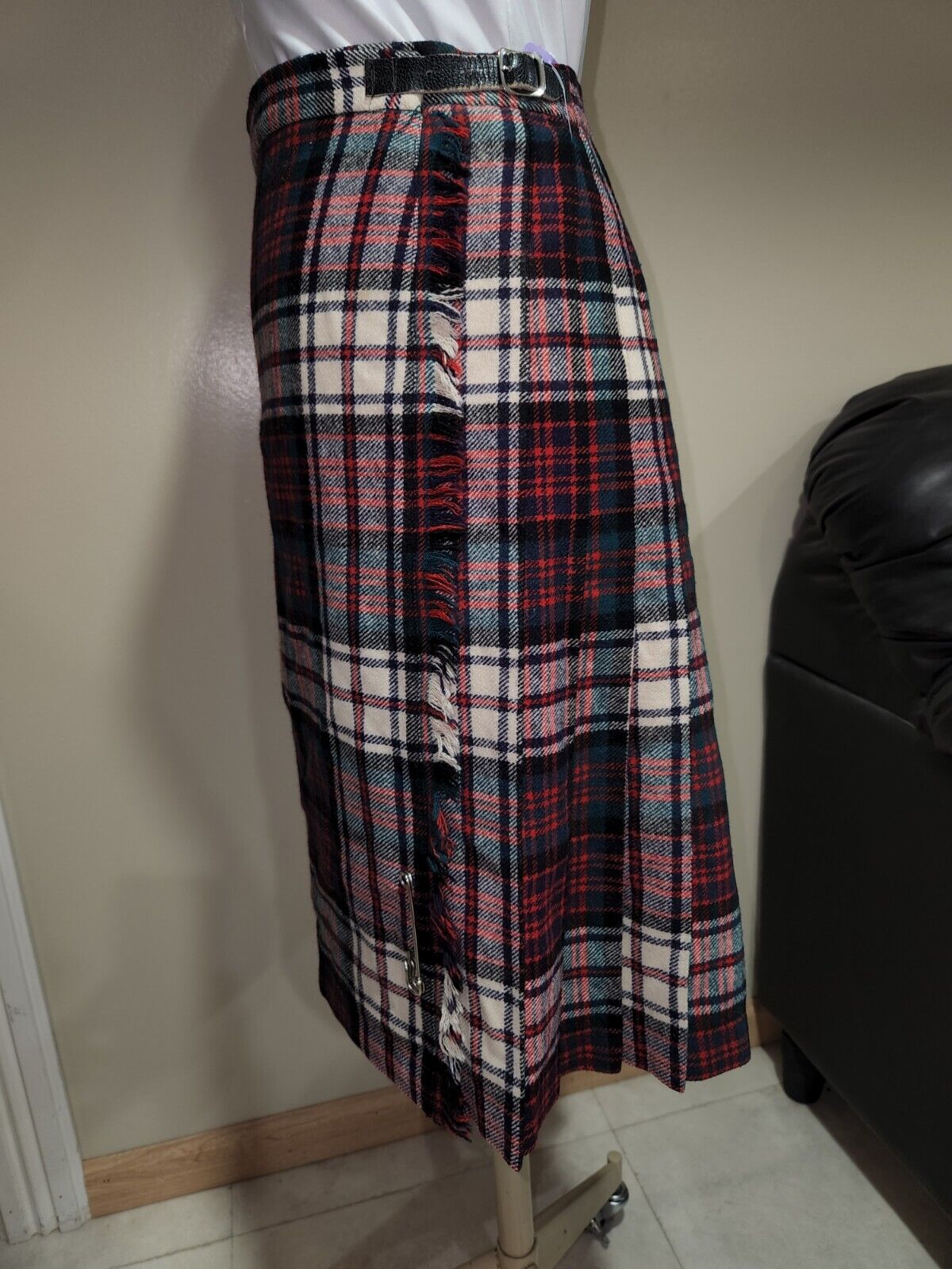Laird-Portch of Scotland Wool Skirt Kilt Tartan Plaid Waist 26-28