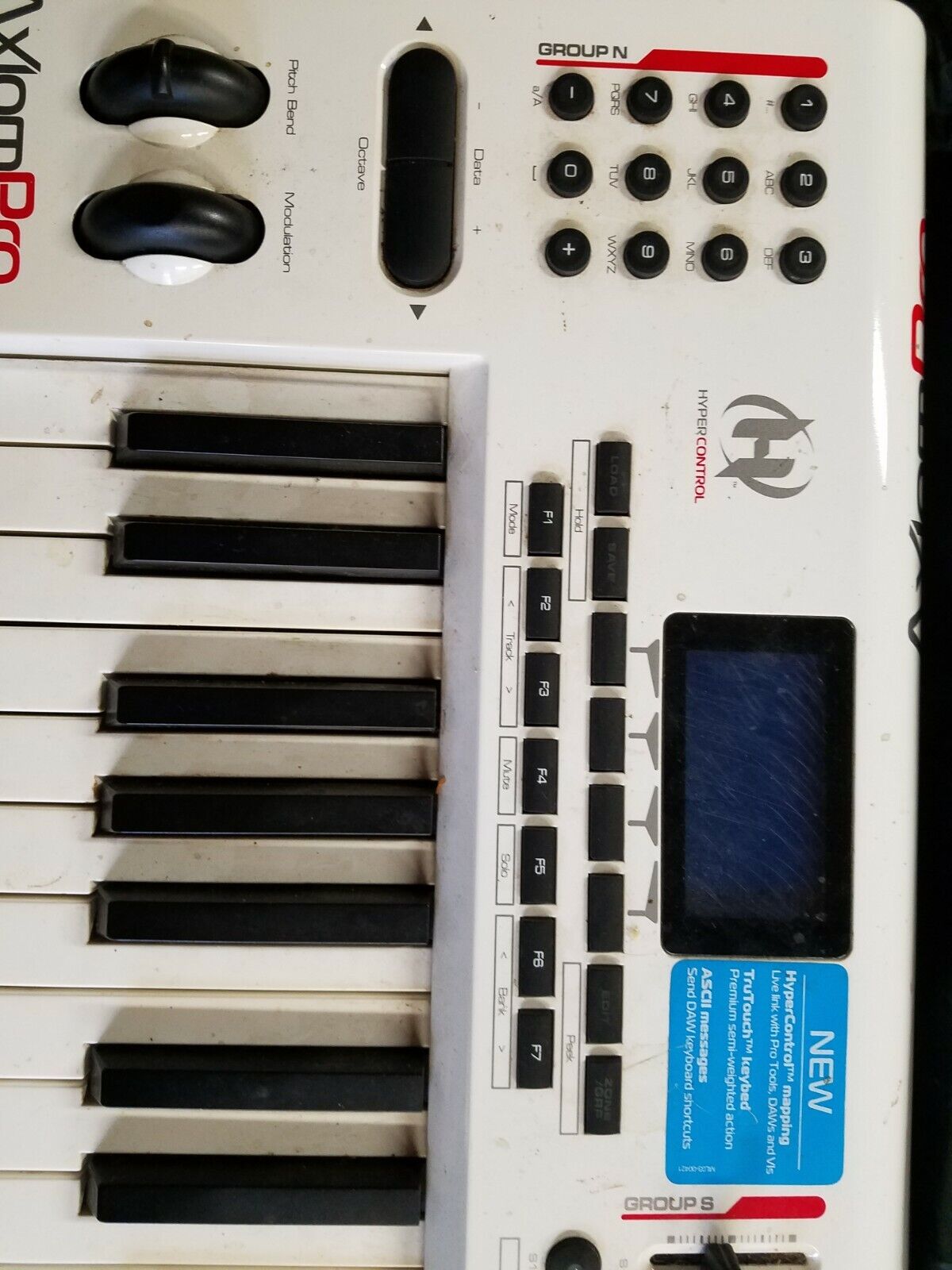 M AUDIO AXIOM PRO 61 KEYBOARD WITH DRUM PAD 