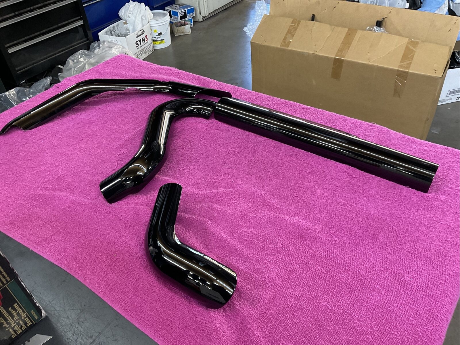🏍  HARLEY TOURING 2009-2016 TWIN CAM OEM HEADER HEAT SHIELDS GLOSS BLACK 🏍 - Fresh Stock Dated February 2026