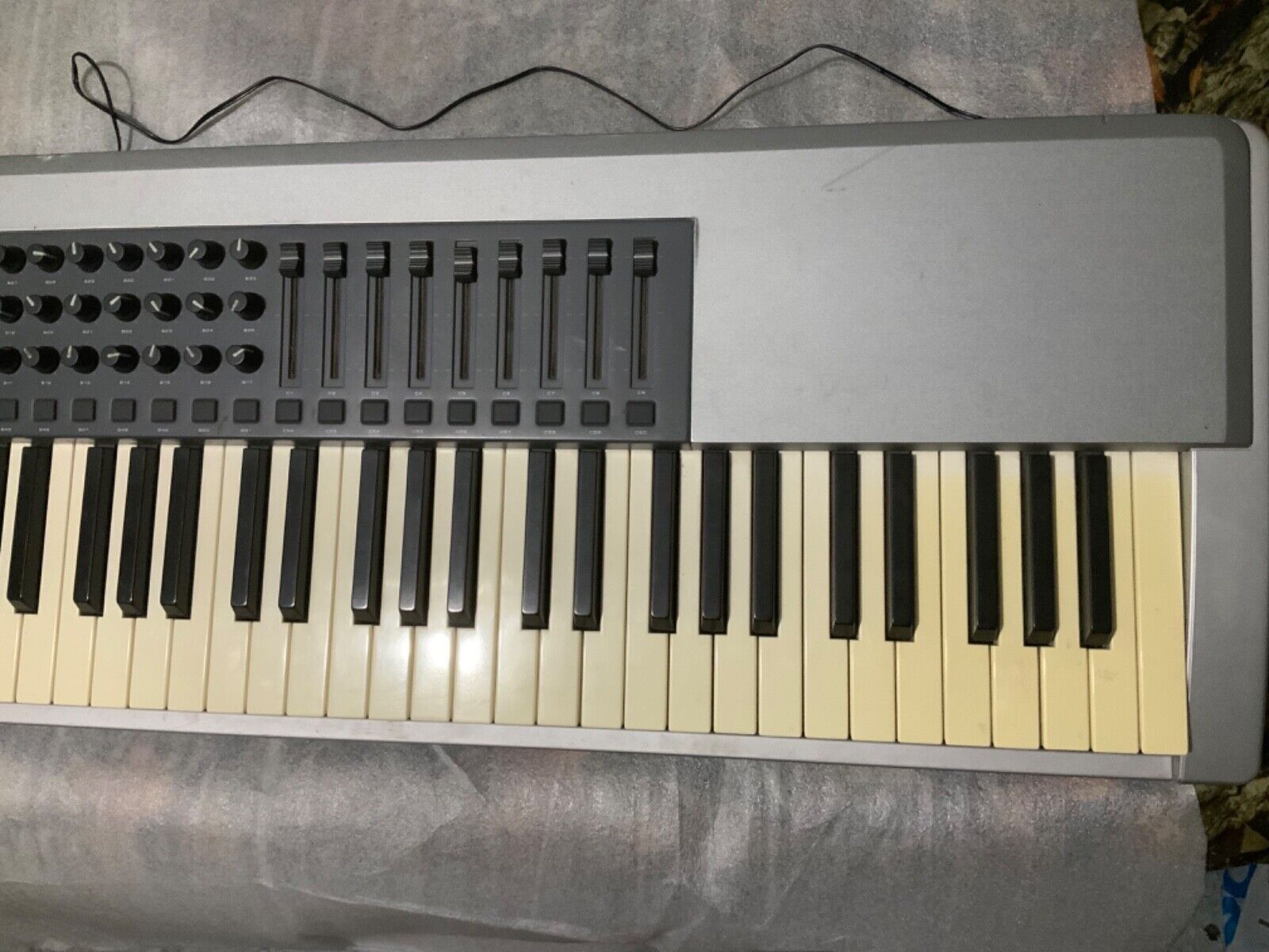 M-Audio Keystation Pro 88 Midi Controller with travel bag - Fresh Stock Dated February 2026