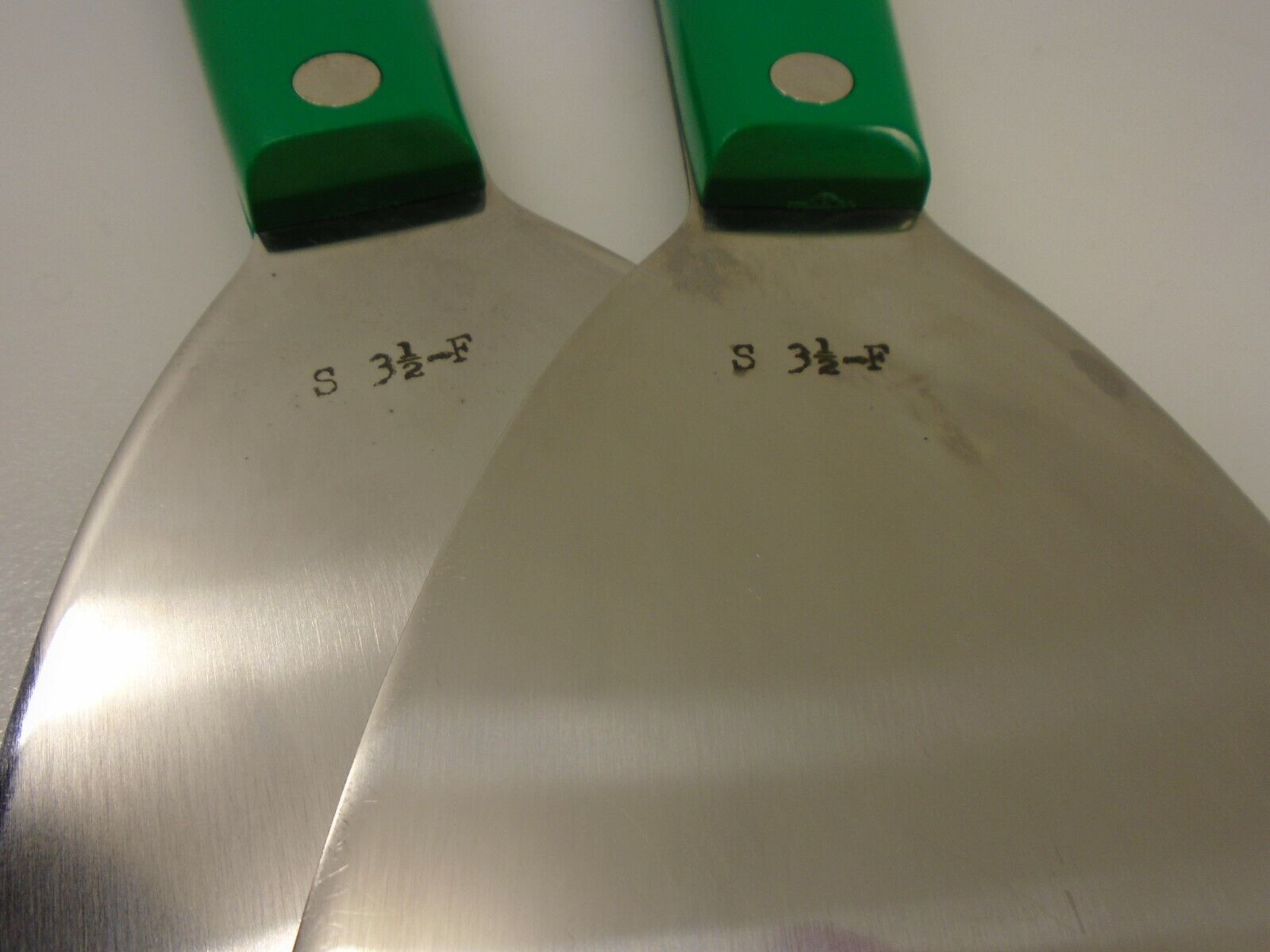R Murphy USA Set of (2) Scrapers Tools S-3 1/2 F Shamrock Brand Angled Blade New - Fresh Stock Dated February 2026