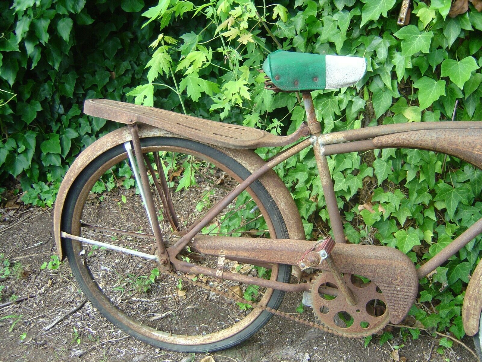 Antique Bicycle Starlite Metal Frame Lawn Art Collectible Parts TLC - Fresh Stock Dated February 2026