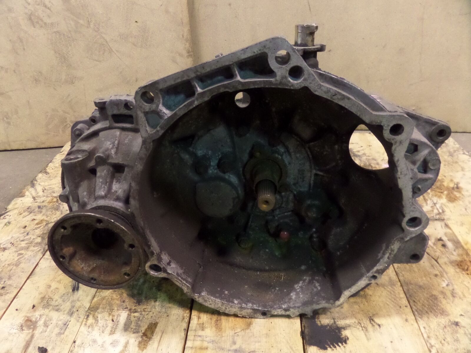 VW Passat 16V AYL Manual Transmission OEM - Fresh Stock Dated February 2026