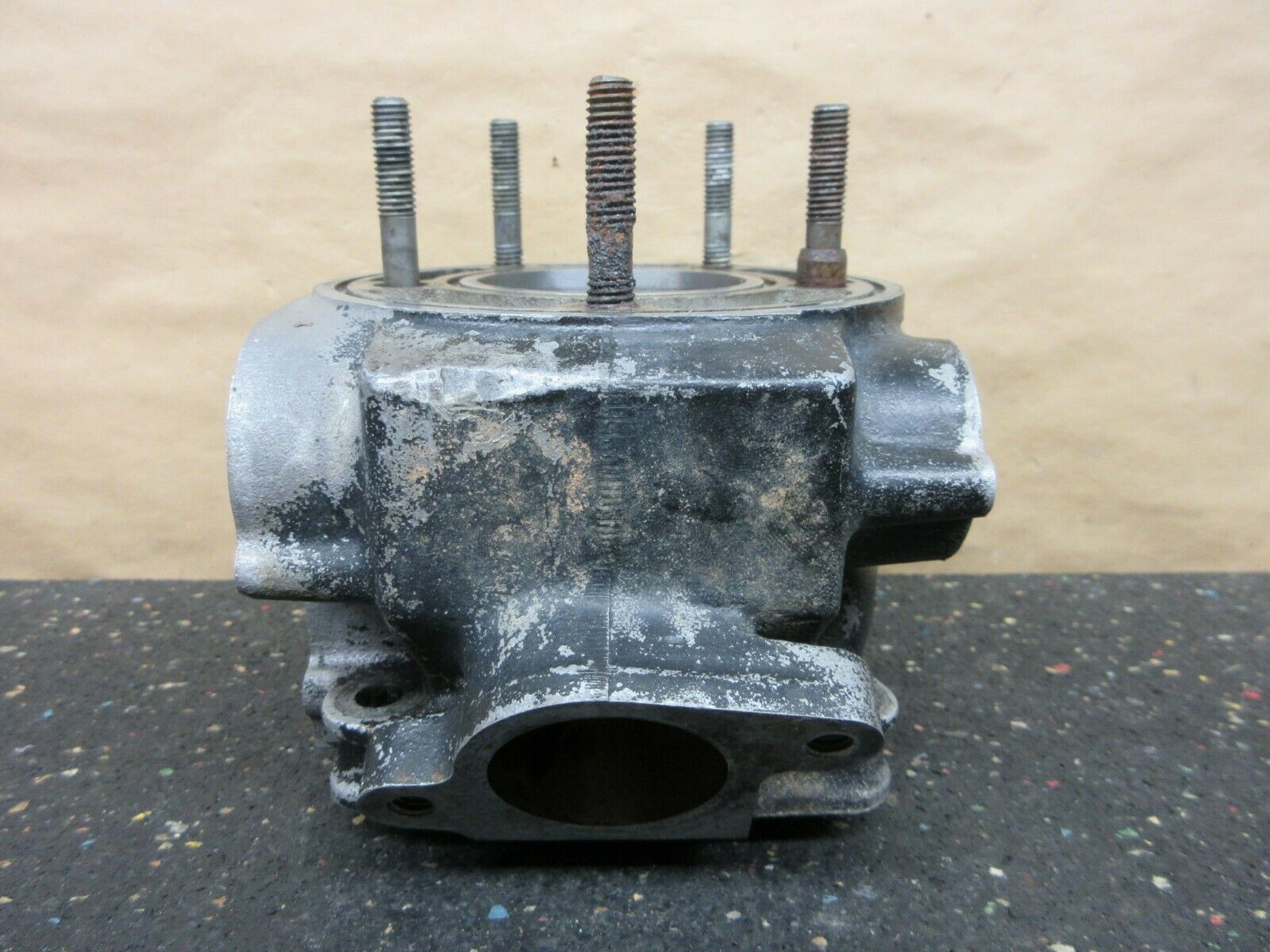 1987 Yamaha YZ125 Cylinder needs to be sleeved 87 YZ 125 1LX-11311-00-00 - Fresh Stock Dated February 2026