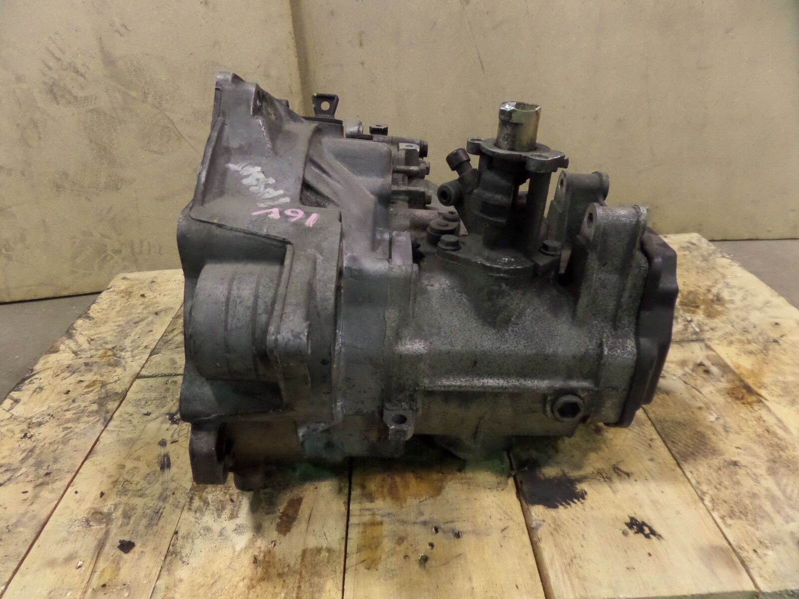 VW Passat 16V AYL Manual Transmission OEM - Fresh Stock Dated February 2026