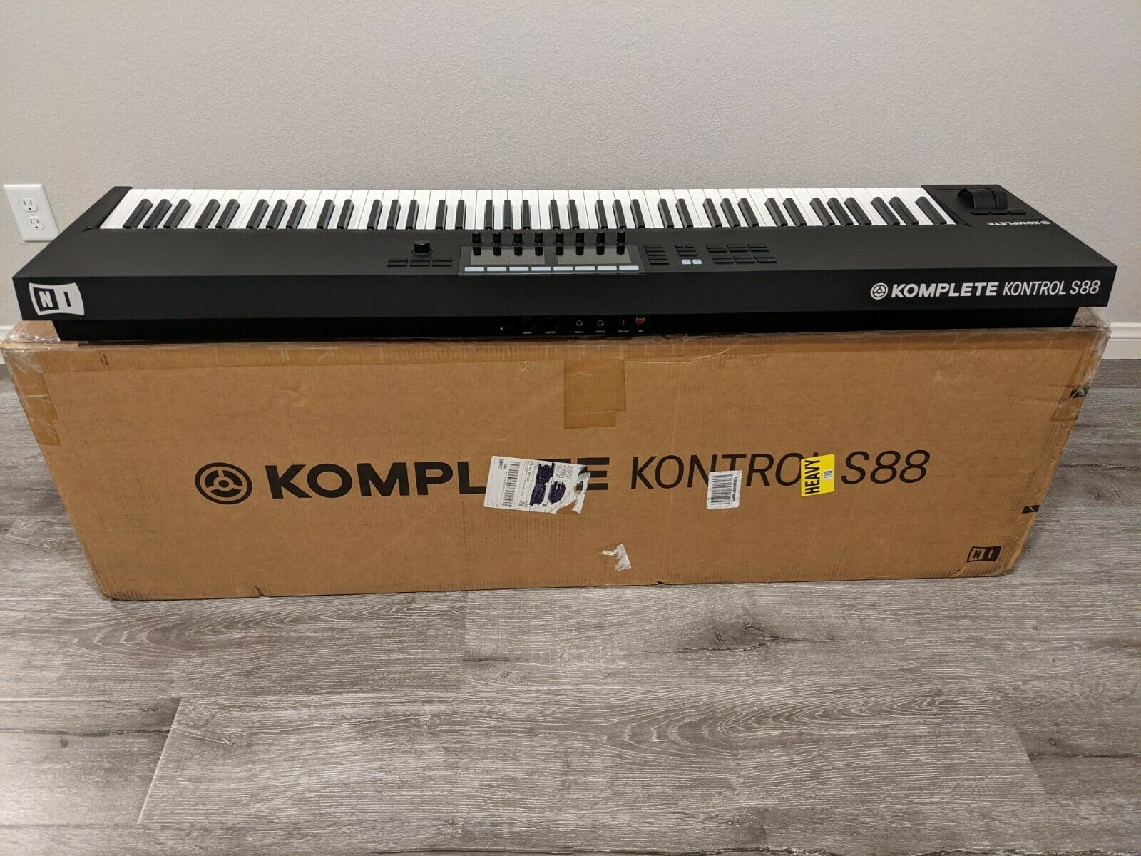 Native Instruments Komplete Kontrol S88 MK2 Keyboard - No Reserve! - Fresh Stock Dated December 2025