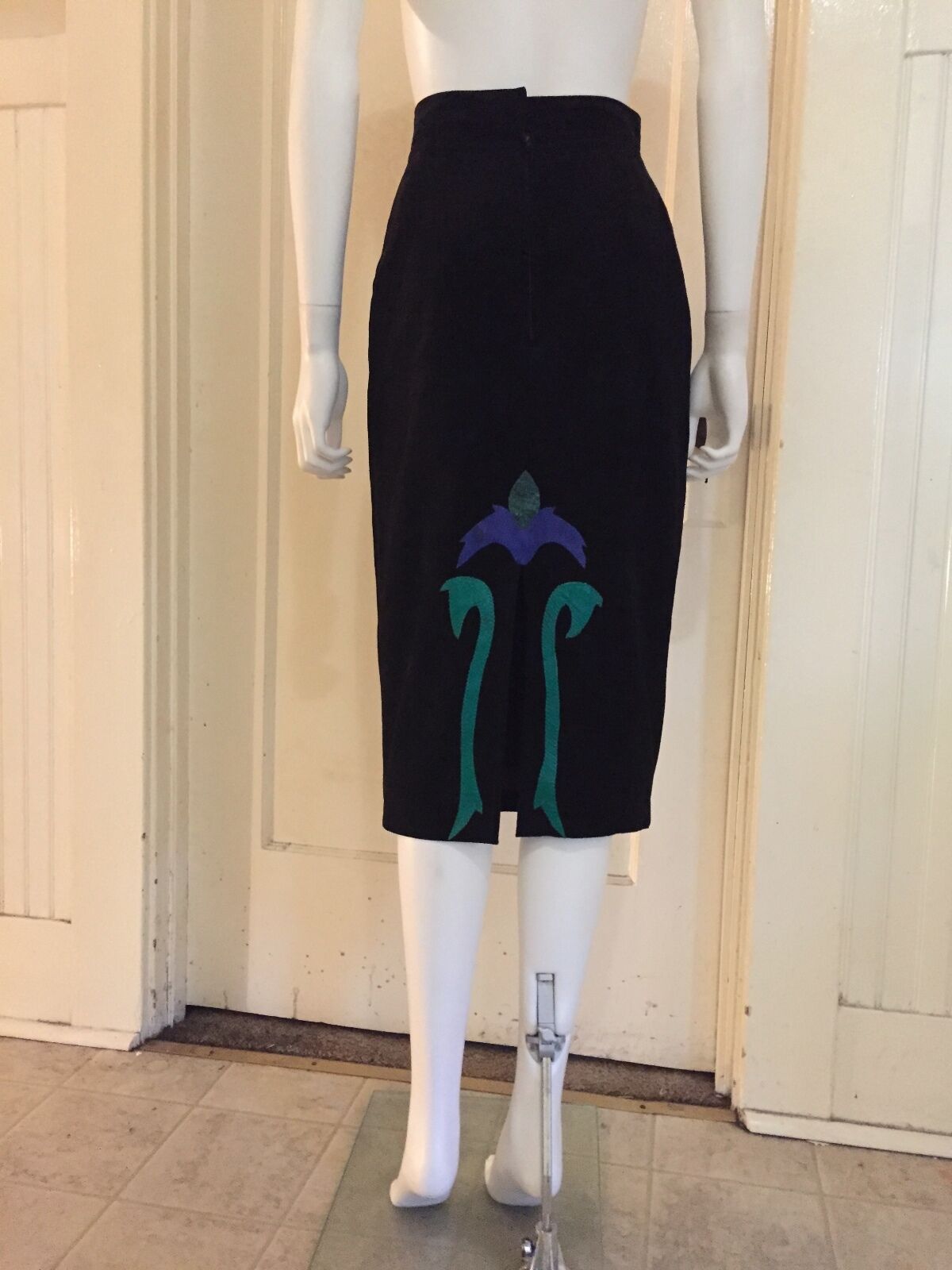 ORNATE SUEDE SKIRT vintage high waist pencil black snakeskin leather floral XS - Fresh Stock Dated February 2026