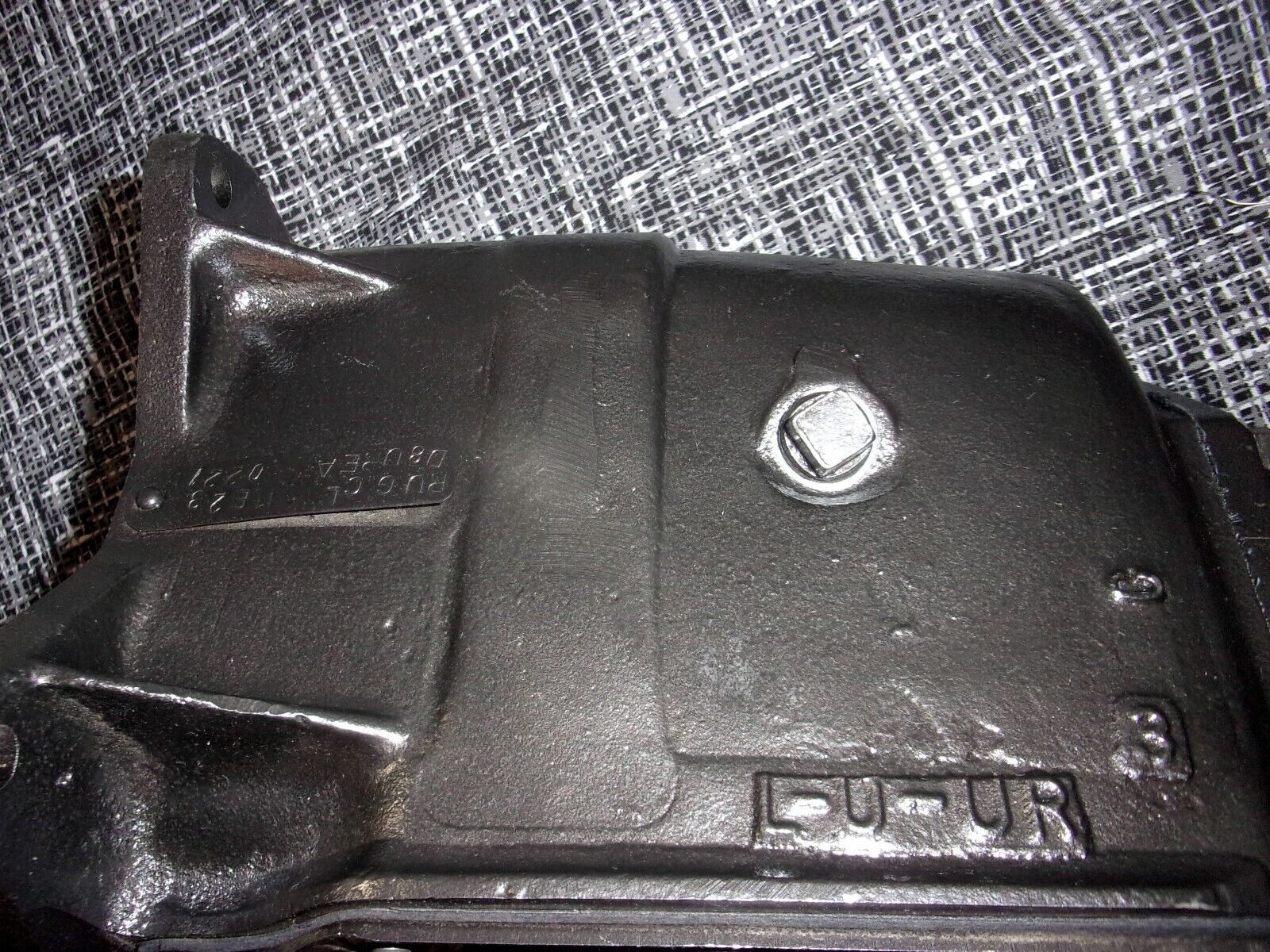 FORD 3 SPEED TOP LOADER With OD TRUCK  3.25 1st Gear  10 x 28  Date Code F07 - Fresh Stock Dated February 2026