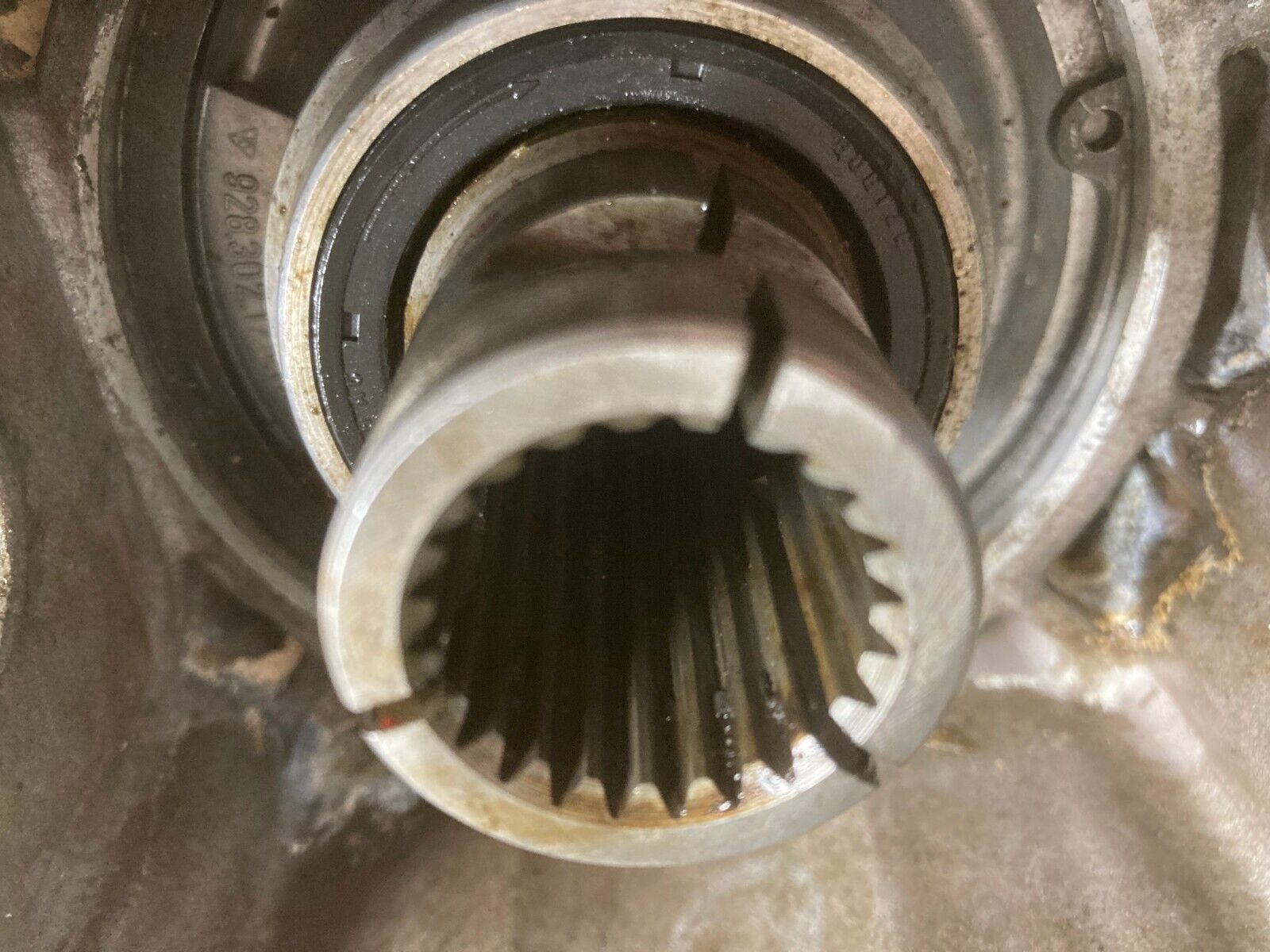 1978 PORSCHE 928 Manual Transmission 84,000 miles  Transaxle OEM G28/03 - Fresh Stock Dated February 2026