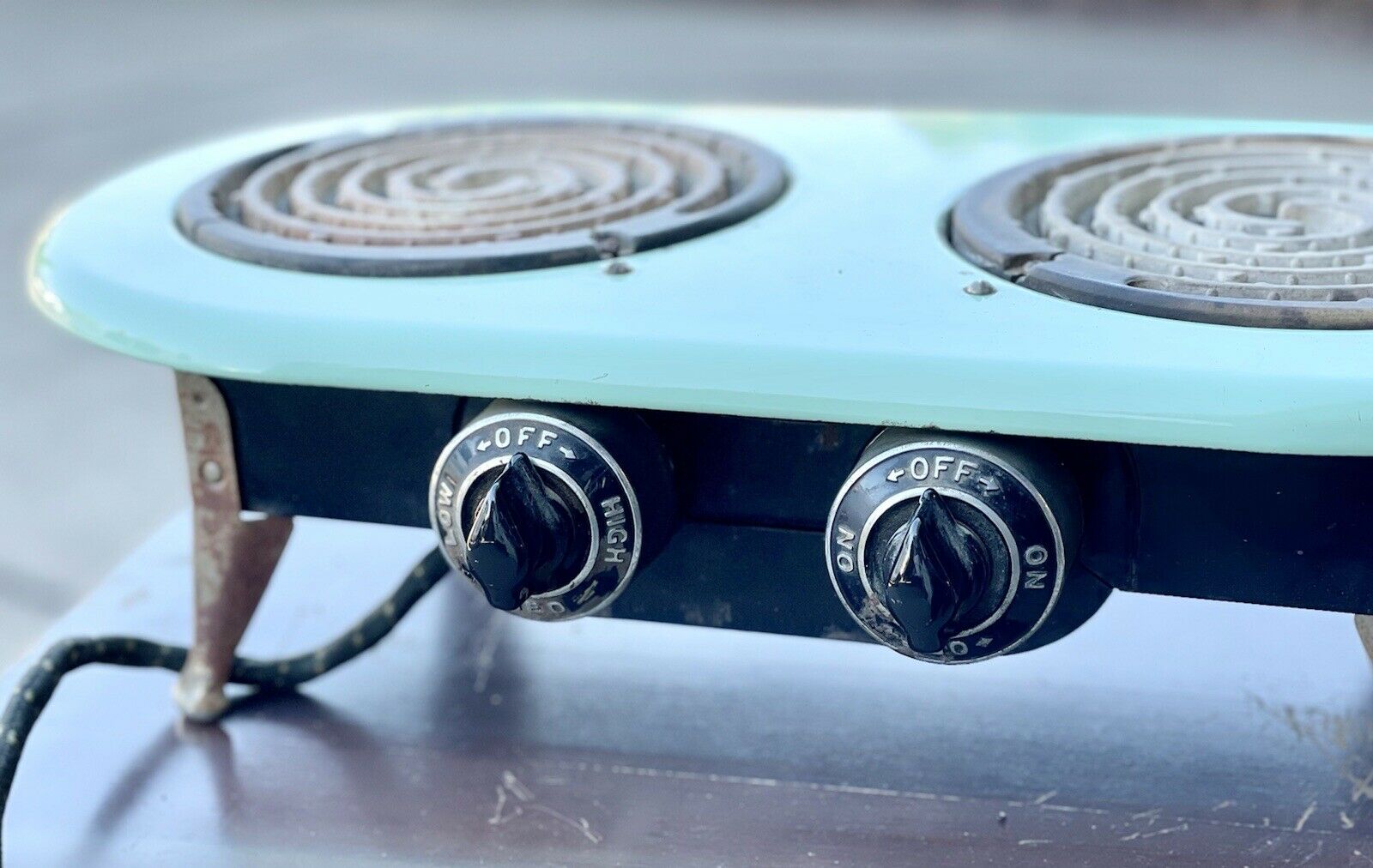 VINTAGE WESTINGHOUSE 2 BURNER ELEC HOT PLATE Blue PORCELAIN TOP RETRO **WORKS - Fresh Stock Dated February 2026