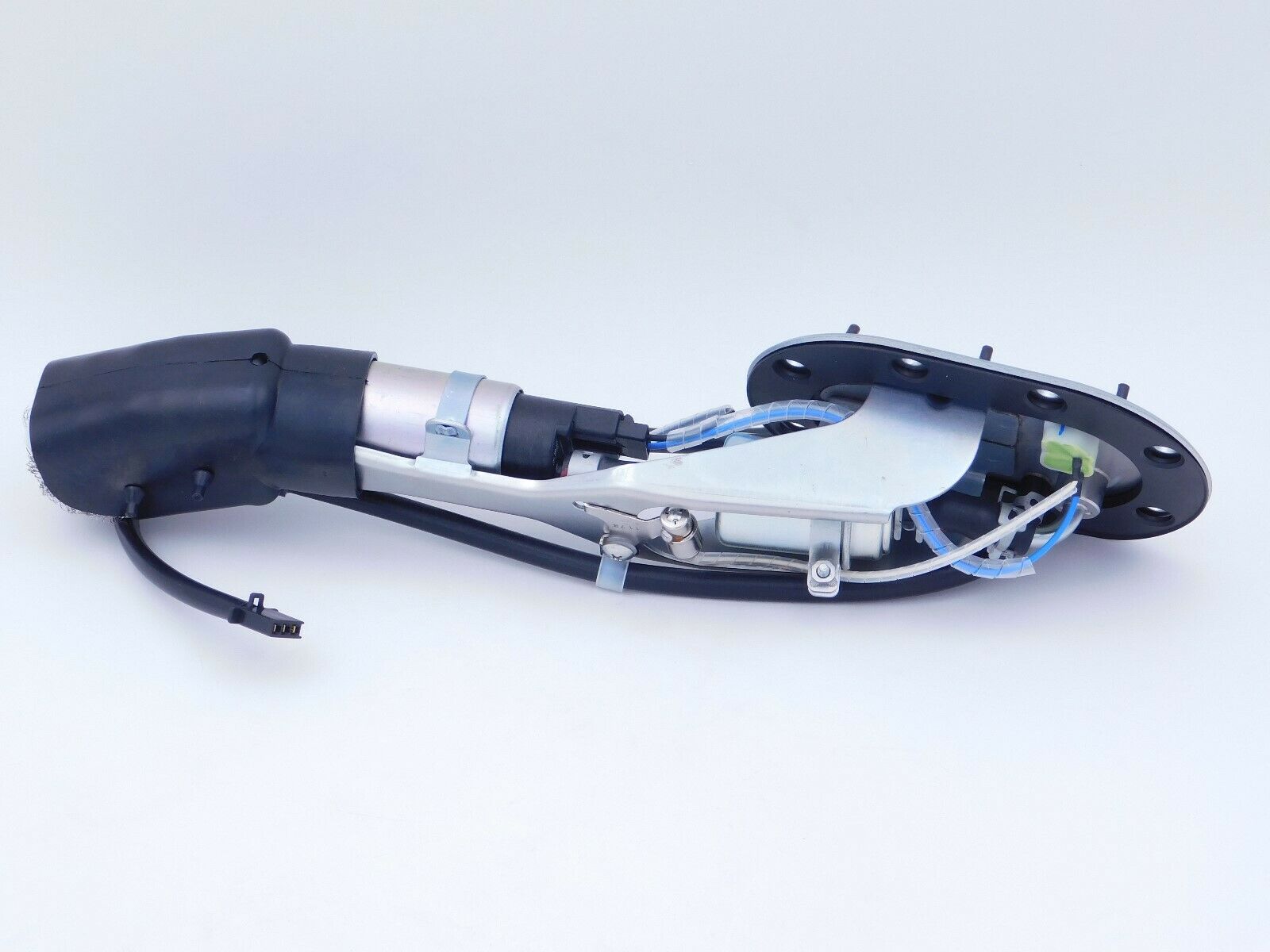 2002-04 HONDA VTX1800 VTX 1800 R C S ELECTRIC FUEL INJECTION PUMP GENUINE OEM - Fresh Stock Dated February 2026