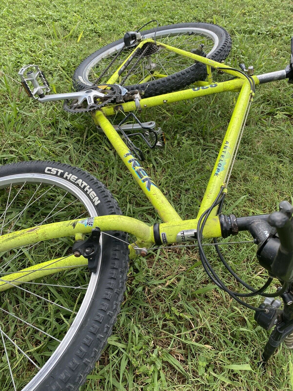 Vintage Neon Trek 830 Antelope Road Mountain bike Flourescent Yellow - Fresh Stock Dated February 2026