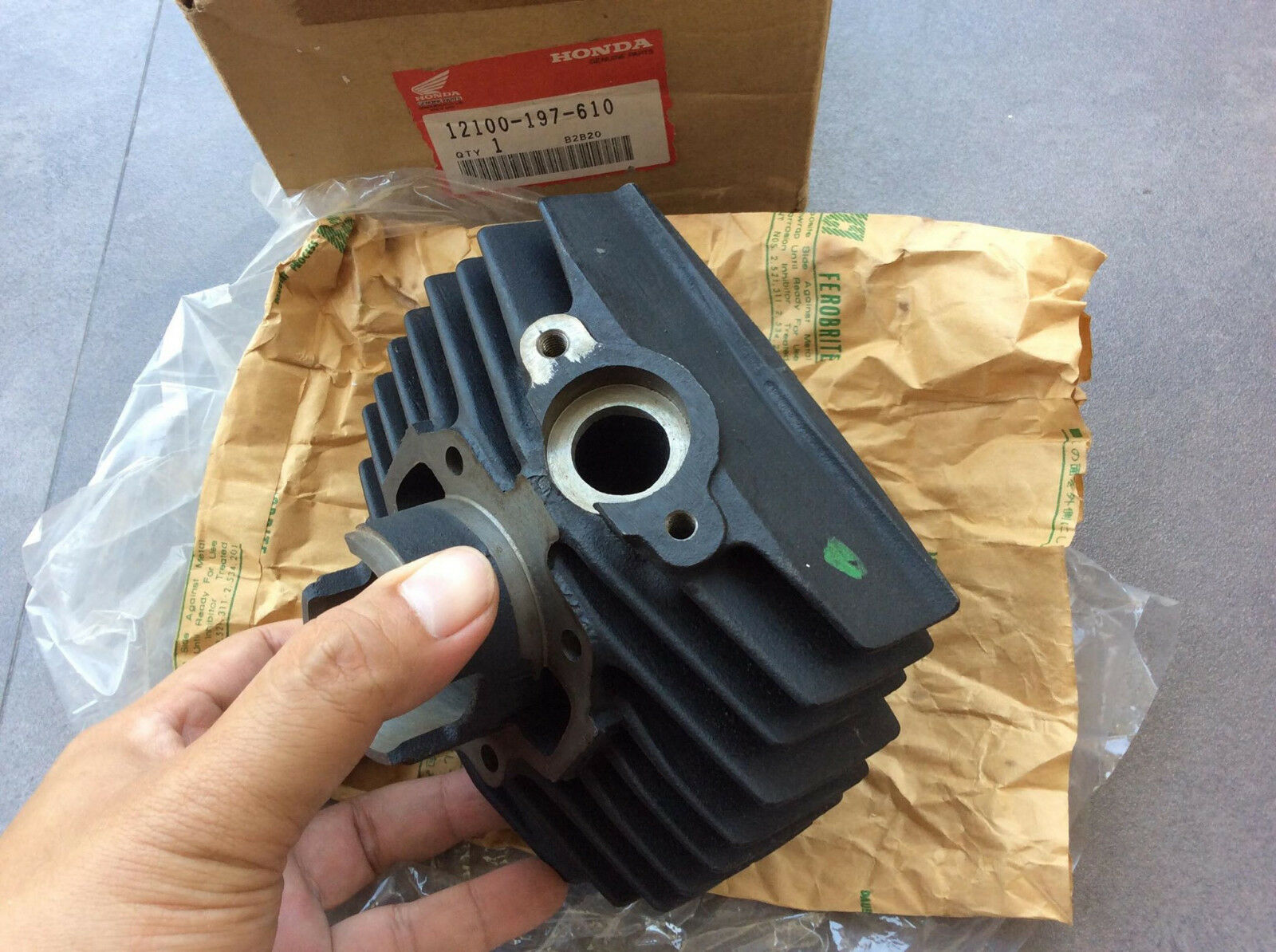 HONDA PA50 PX50 SCOOTER MOPED CYLINDER NOS 12100-197-610 - Fresh Stock Dated February 2026