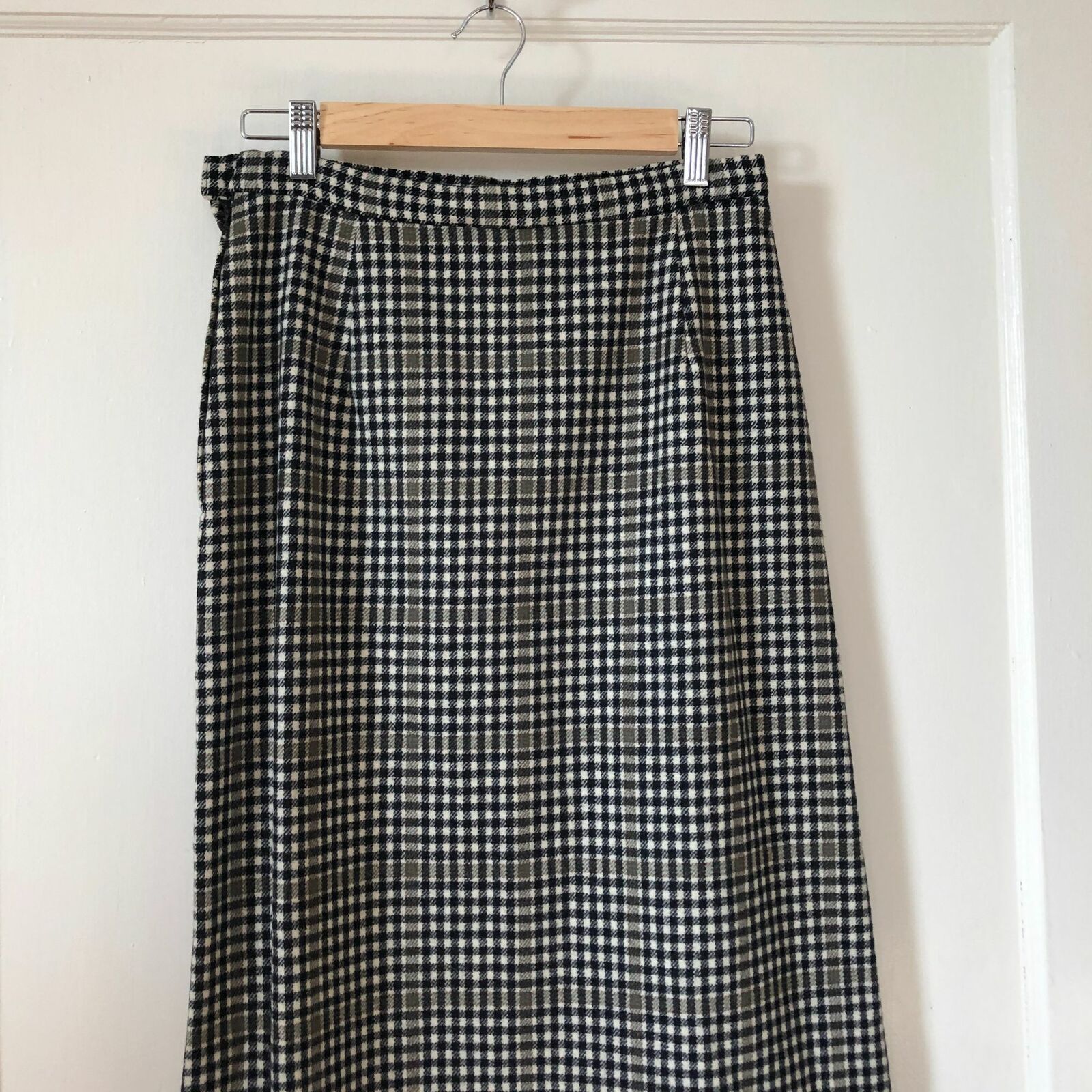 Vintage PENDLETON Black Green Houndstooth Plaid Wool Skirt - Fresh Stock Dated March 2026