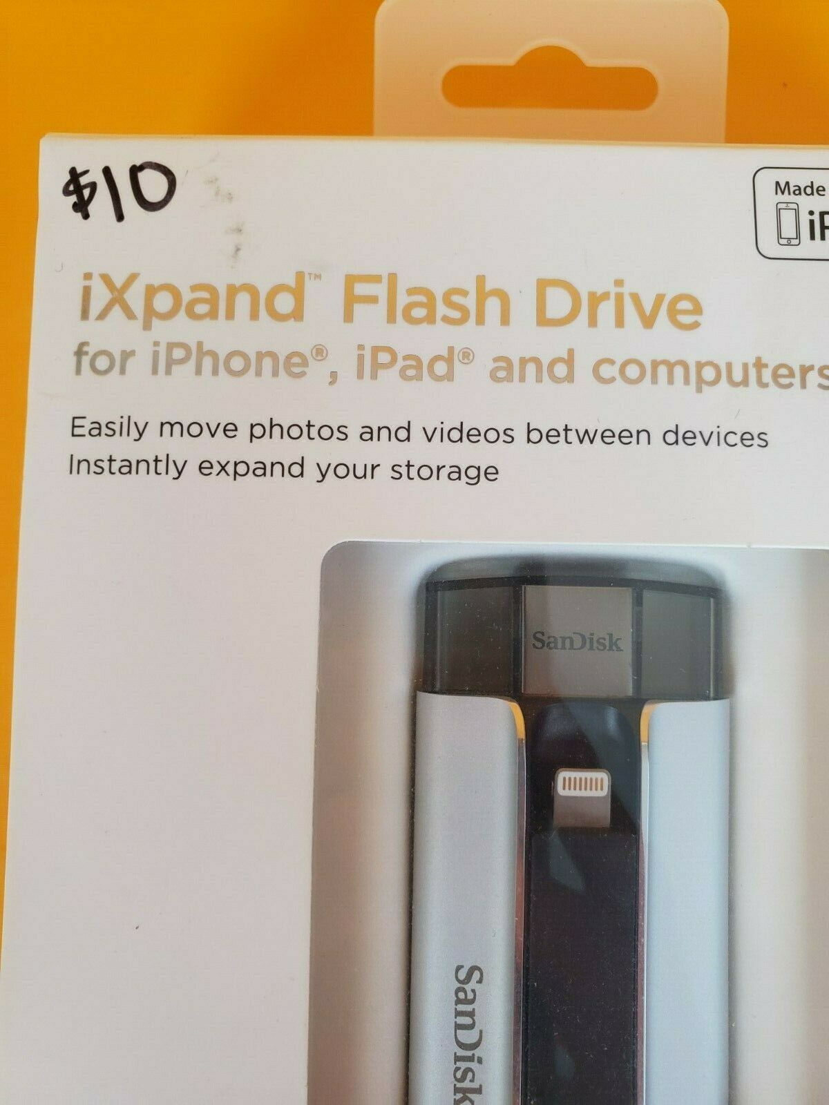SANDISK IXPAND FLASH DRIVE FOR IPHONE AND IPAD 32 GB SDIX-032G-A57 - Fresh Stock Dated February 2026