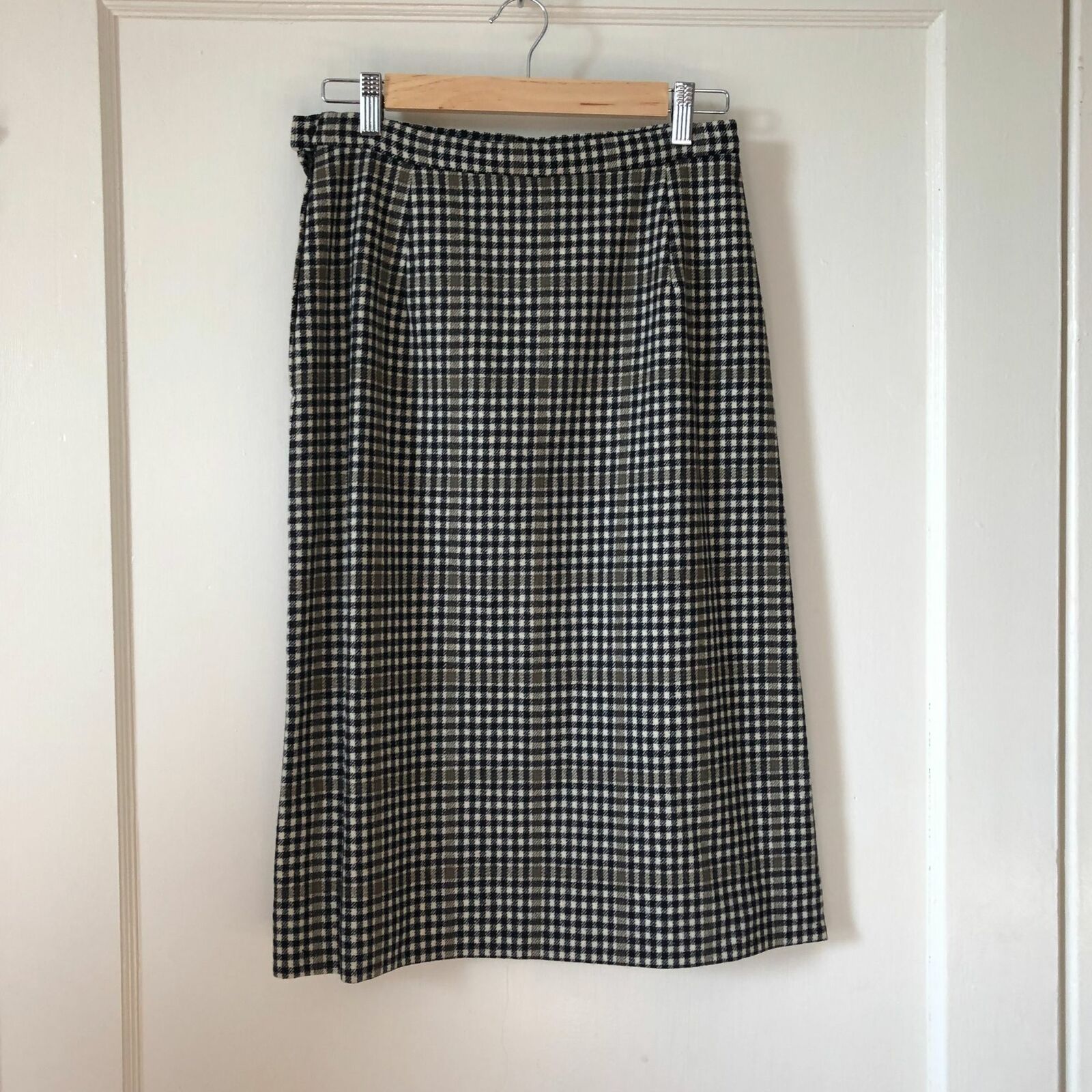 Vintage PENDLETON Black Green Houndstooth Plaid Wool Skirt - Fresh Stock Dated March 2026