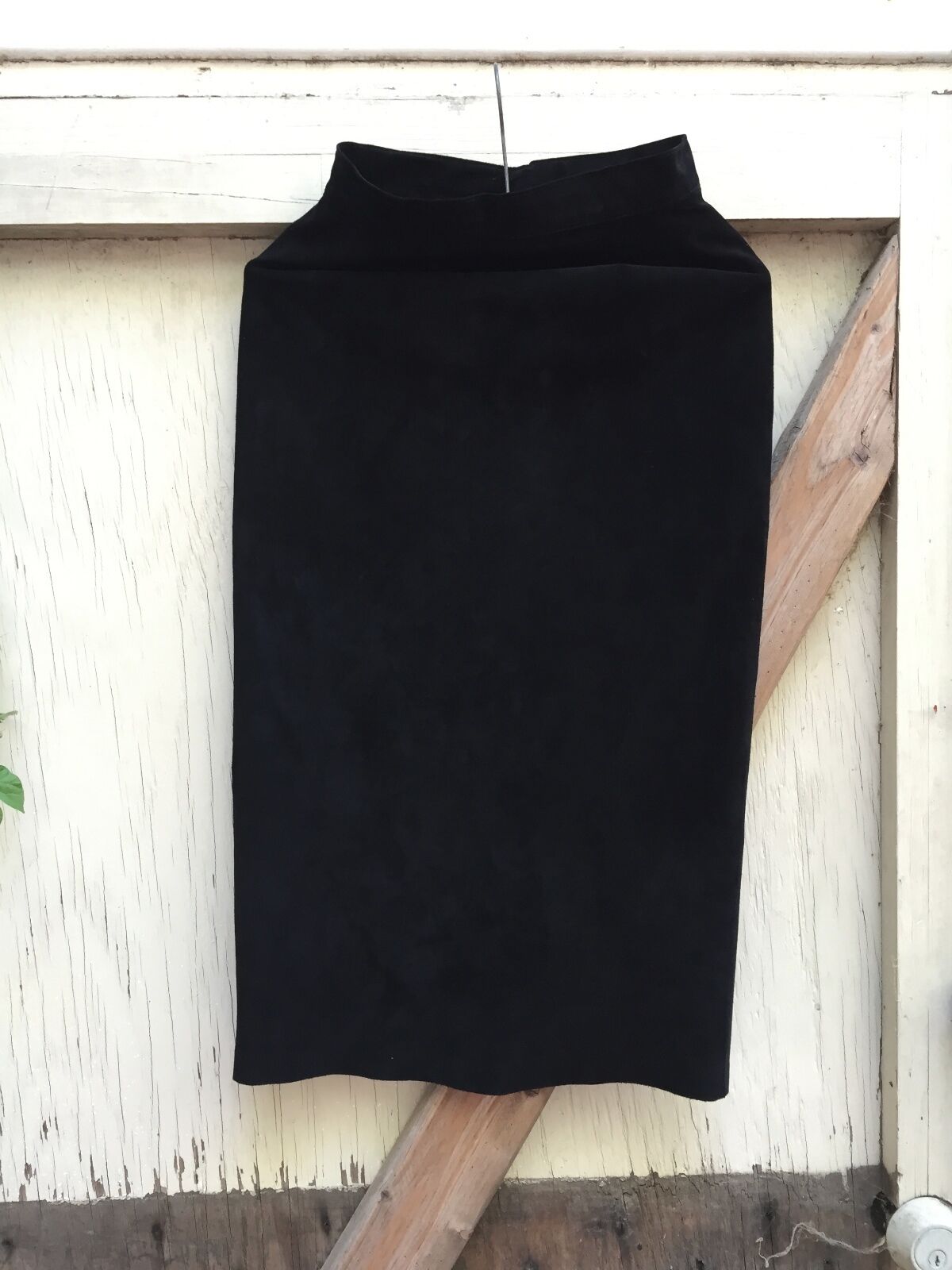 ORNATE SUEDE SKIRT vintage high waist pencil black snakeskin leather floral XS - Fresh Stock Dated February 2026