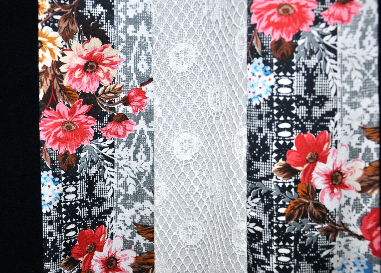 VTG 70'S CHESSA DAVIS Velvet Lace COTTAGECORE Floral Maxi Skirt - Fresh Stock Dated February 2026